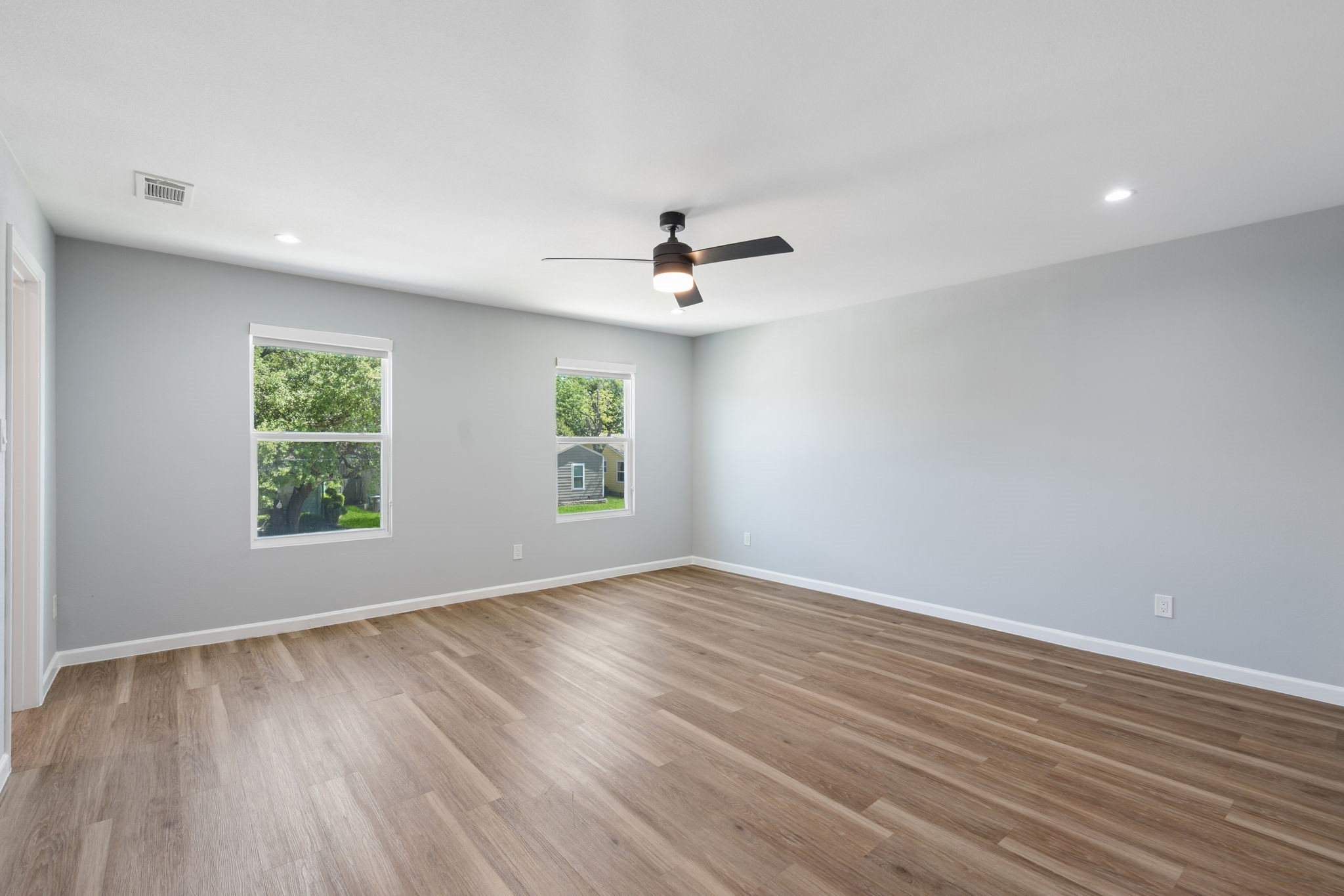 2728 Livingston Avenue