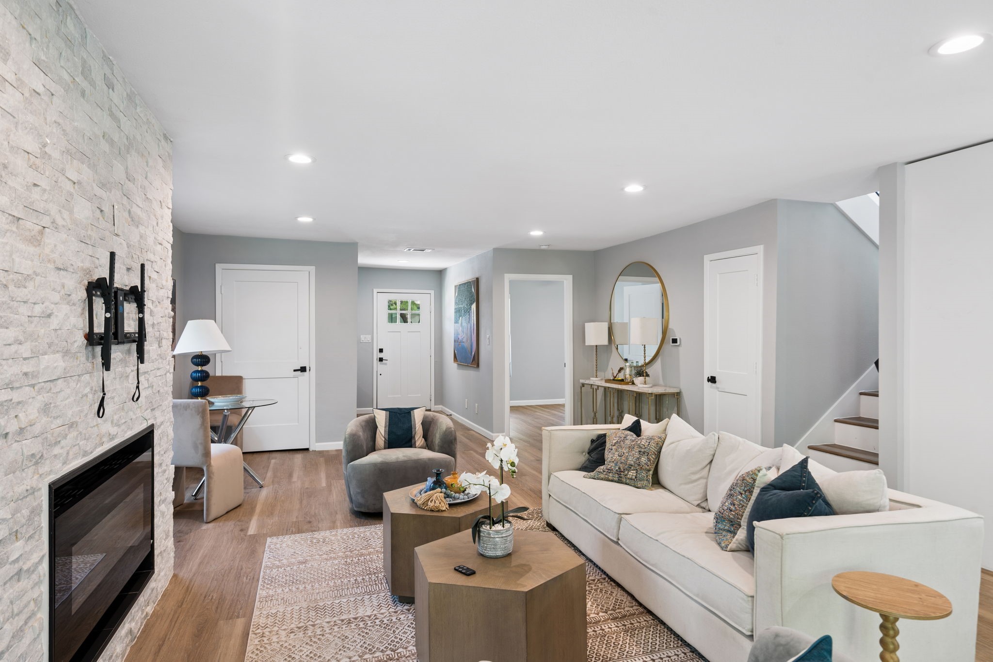 2728 Livingston Avenue