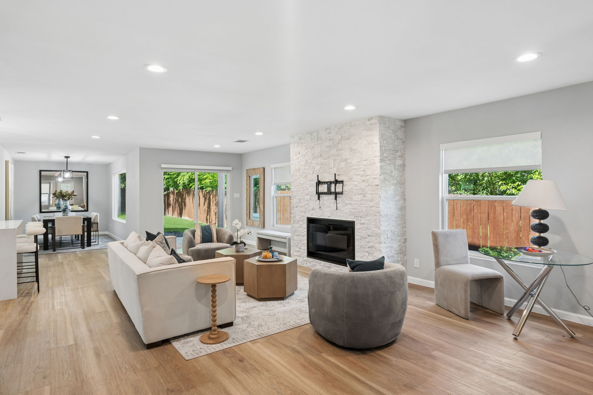 2728 Livingston Avenue