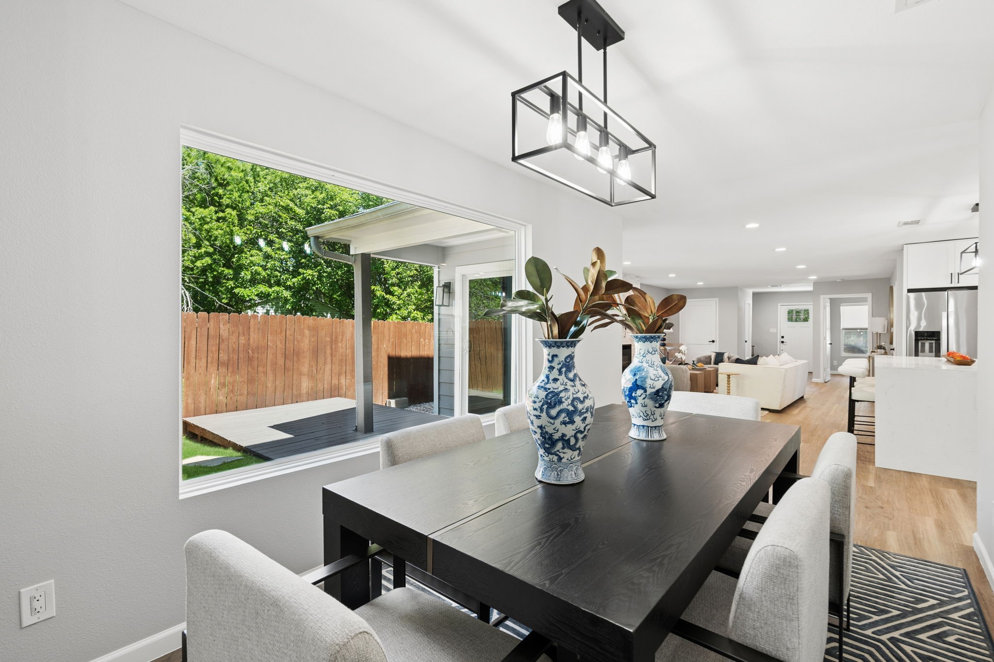 2728 Livingston Avenue