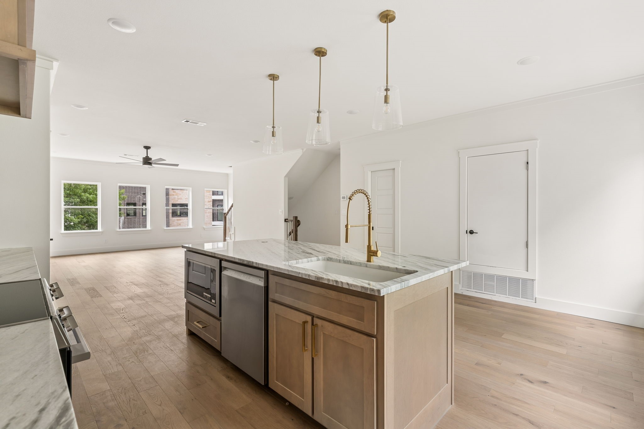 2731 Azalea Park Circle