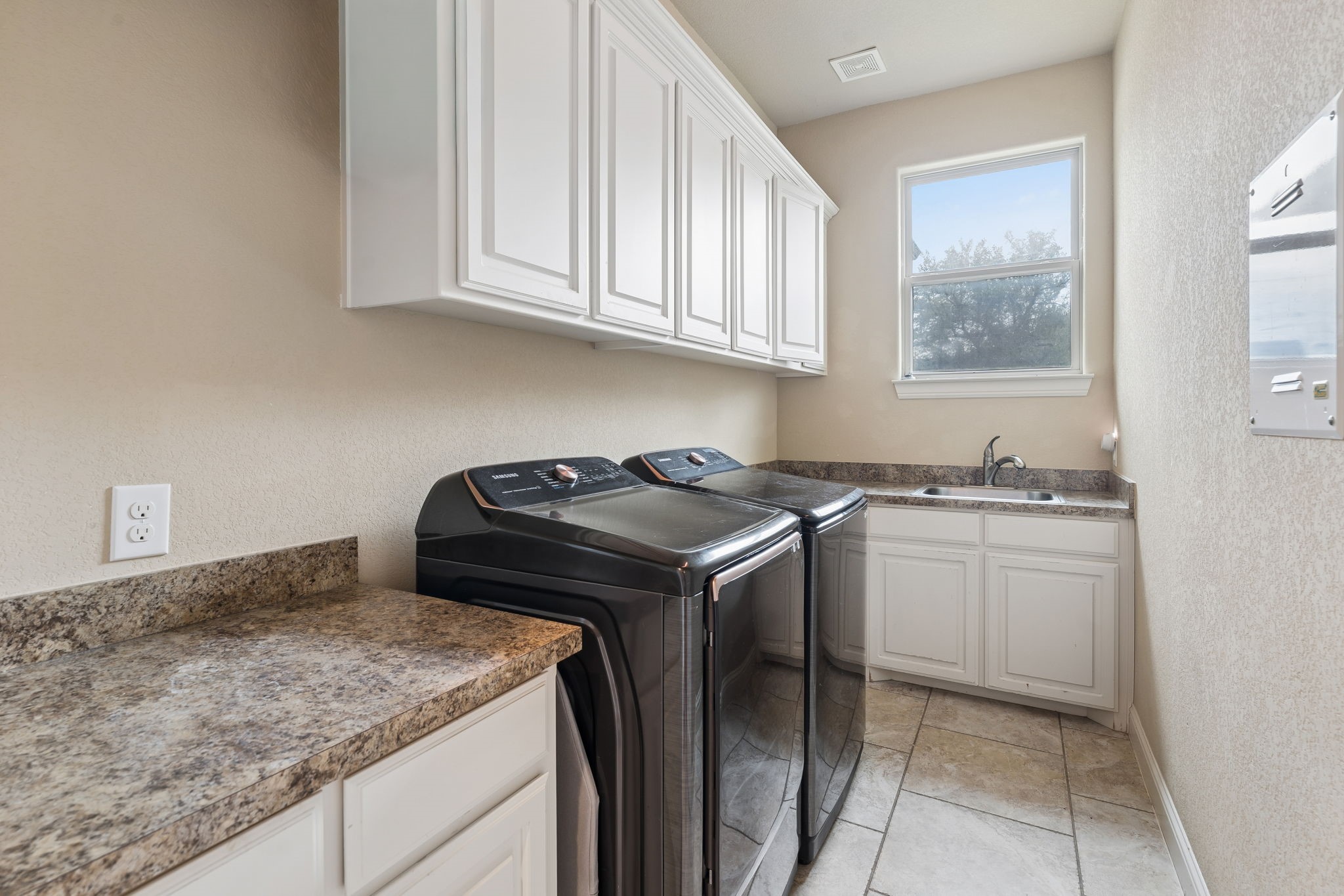 4713 Yucca Flats Trail
