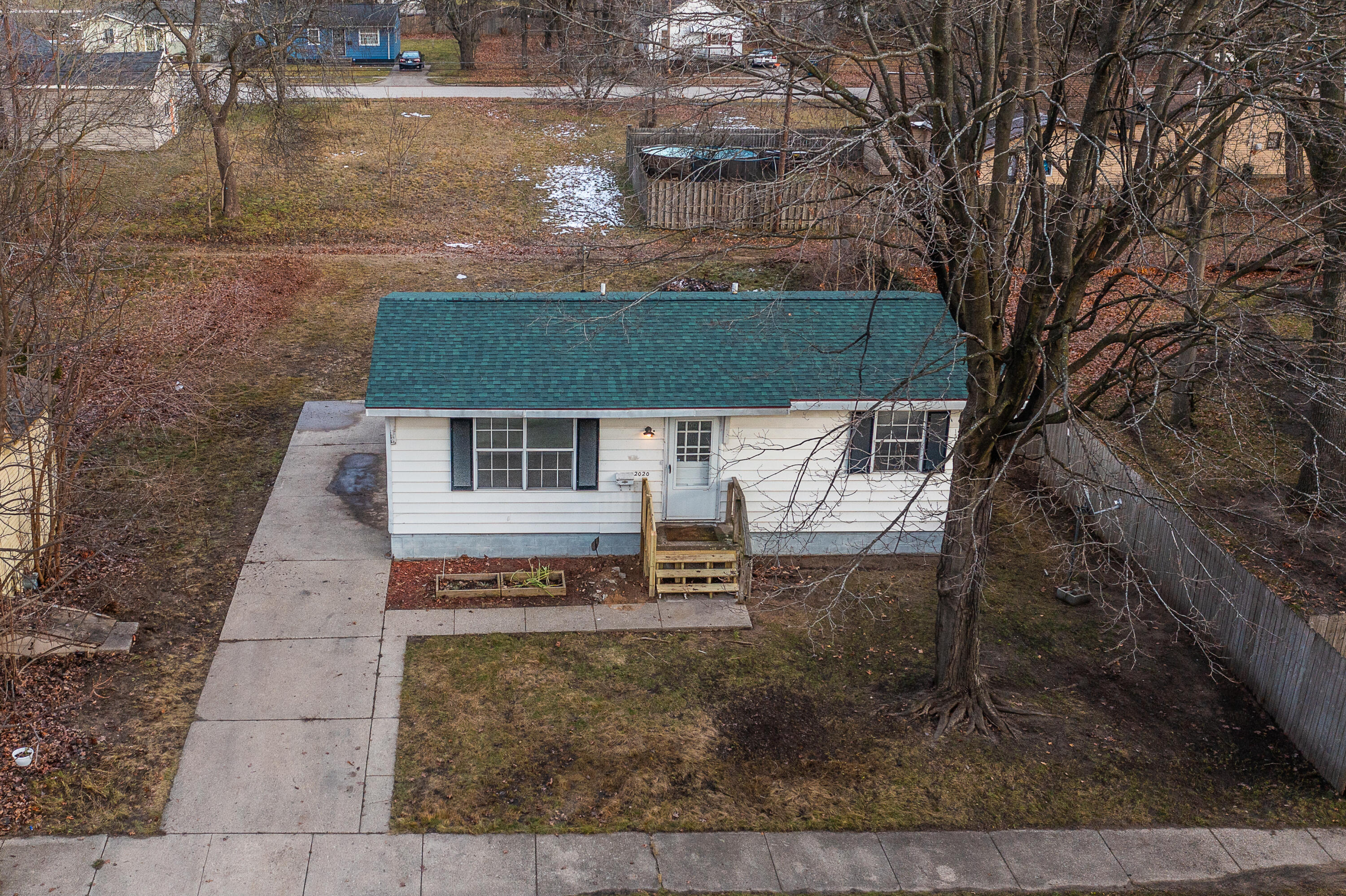 2020 Manz Street