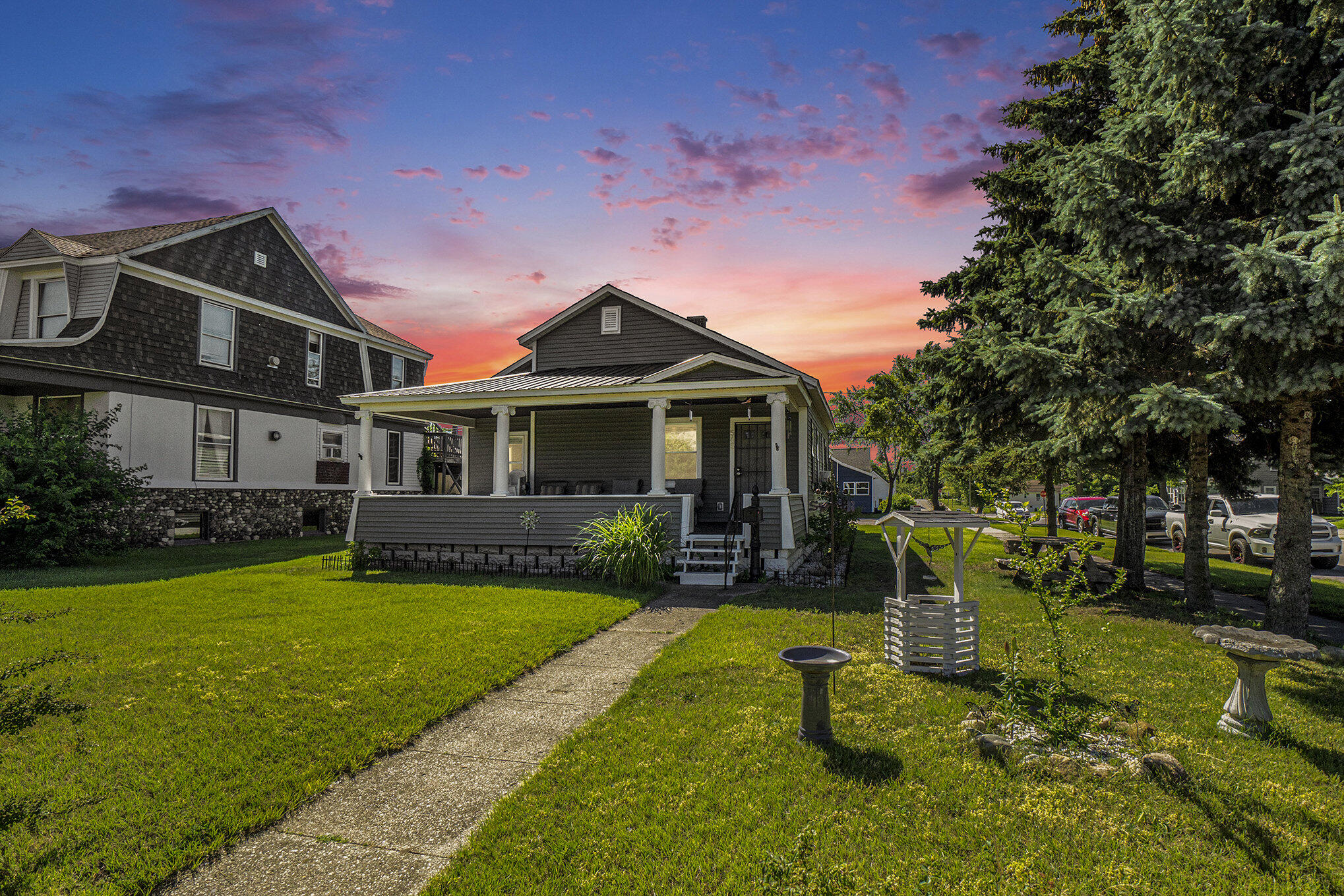 543 W Webster Avenue