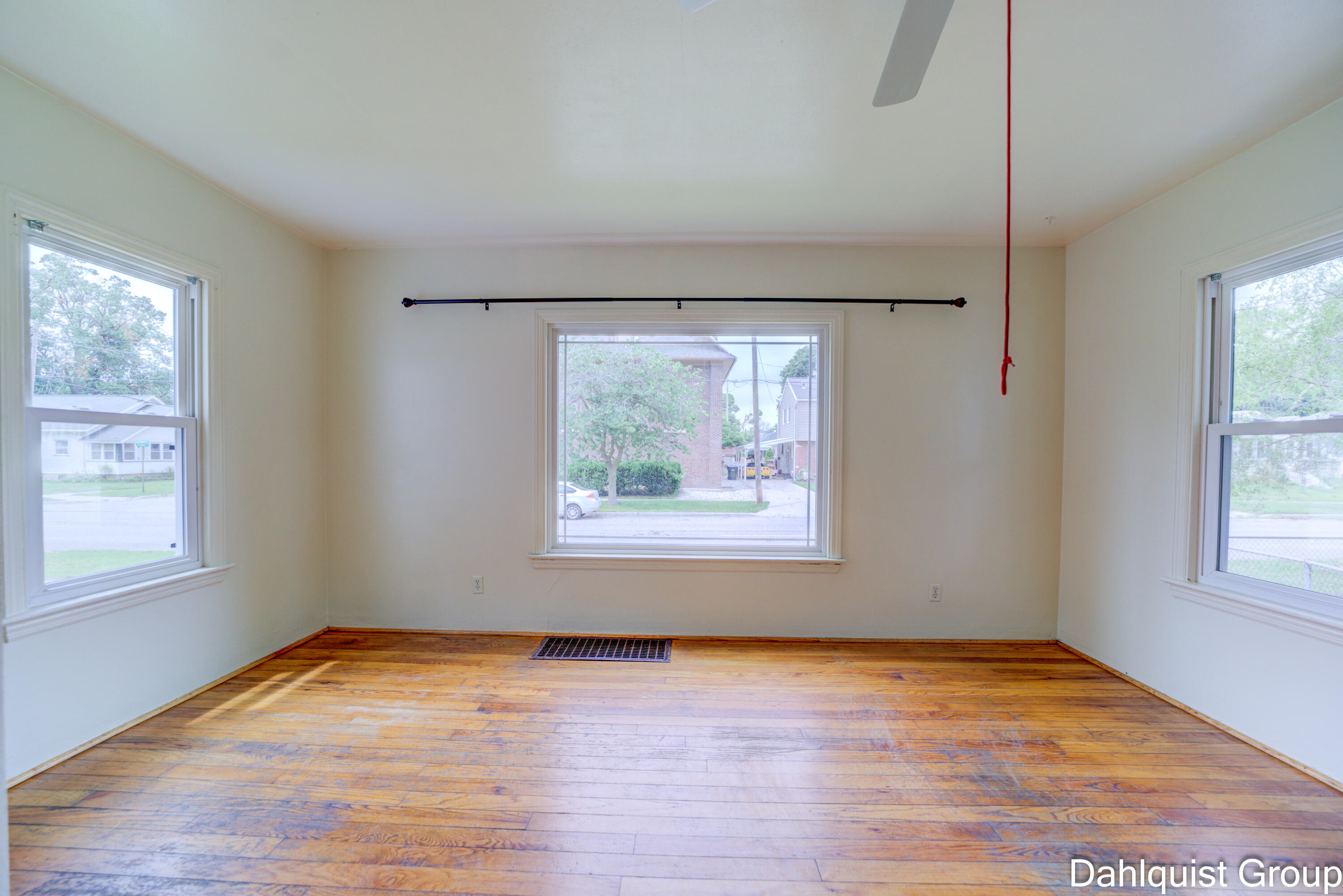 1291 Montgomery Avenue