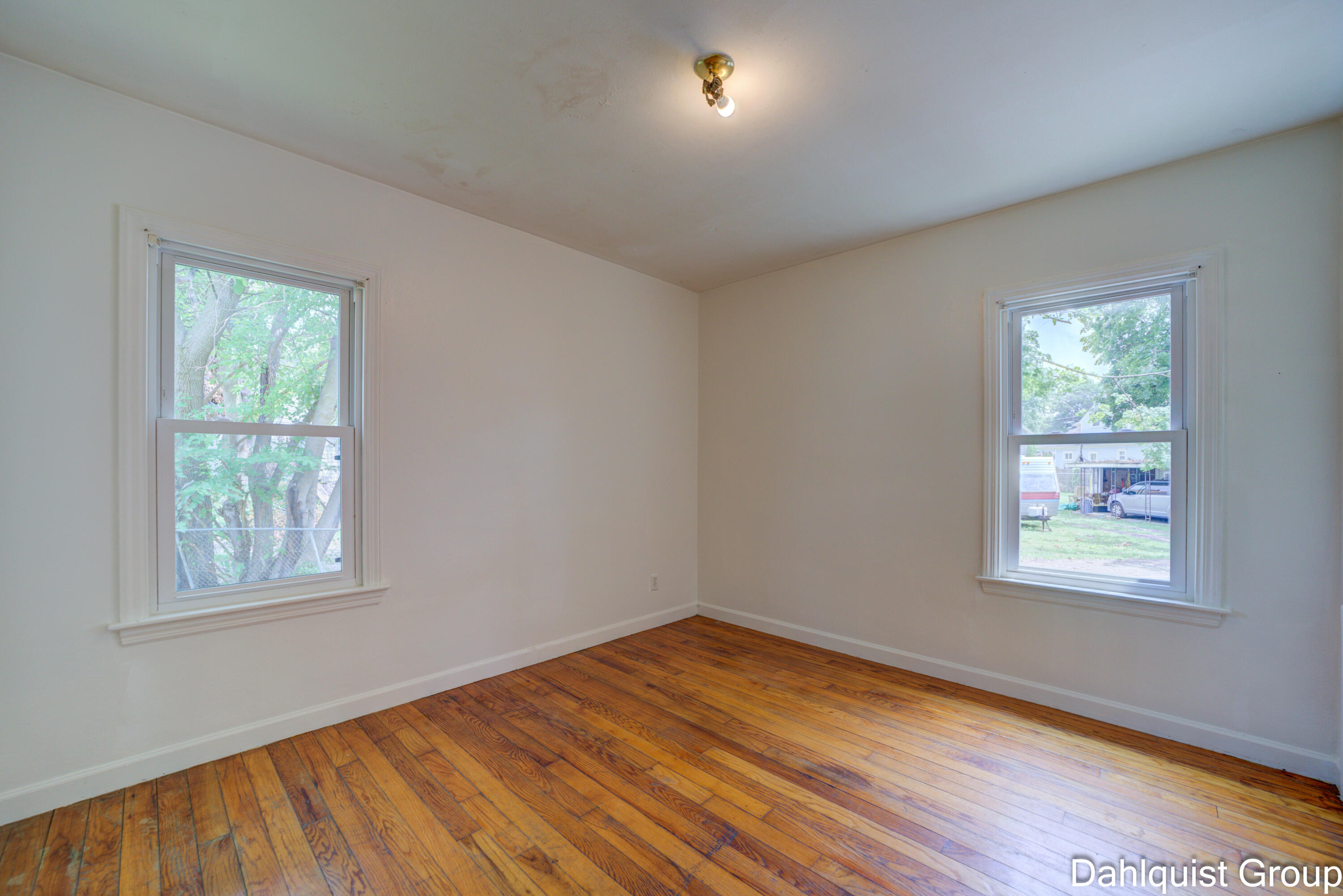 1291 Montgomery Avenue