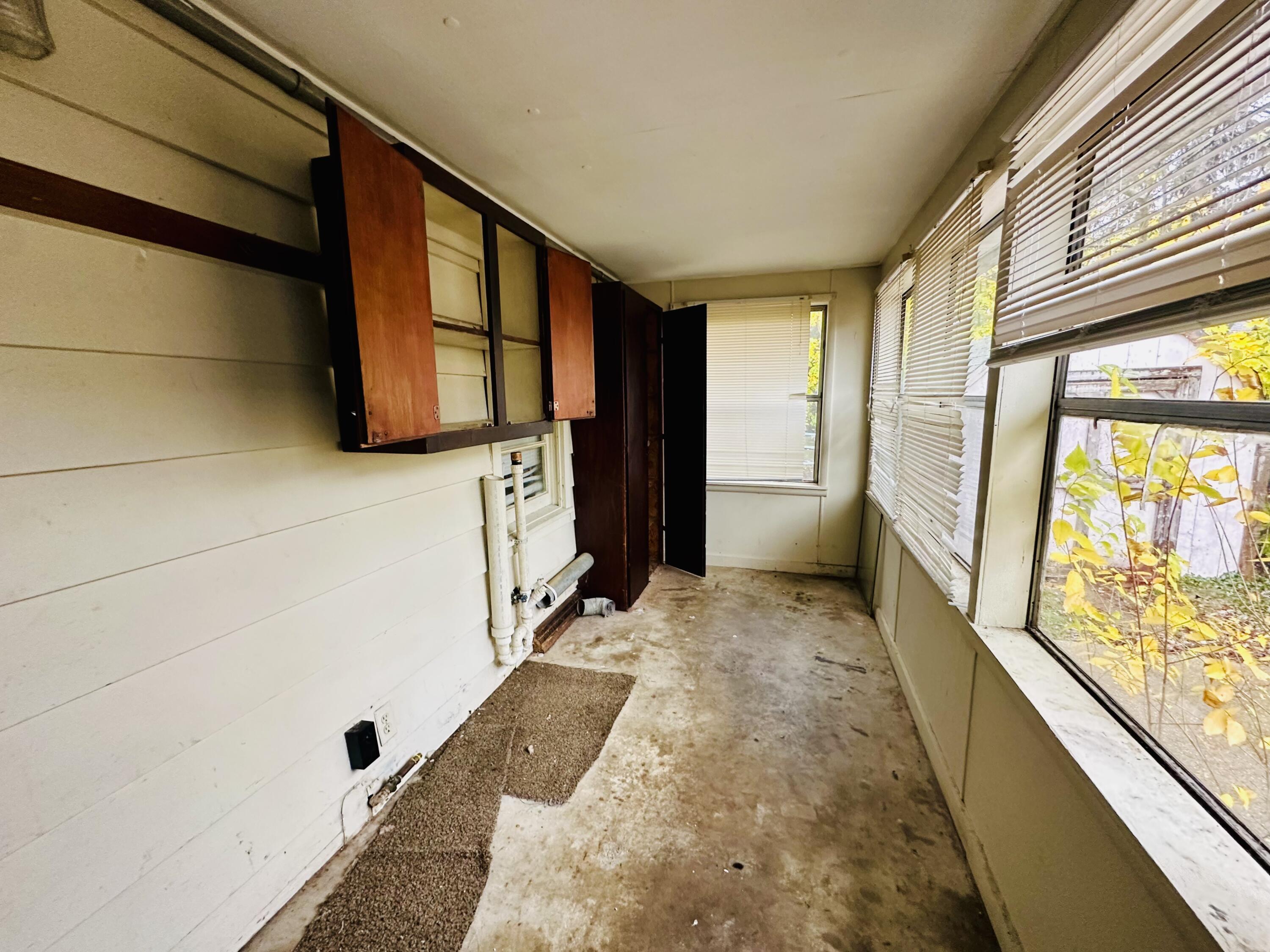 3236 8th Street