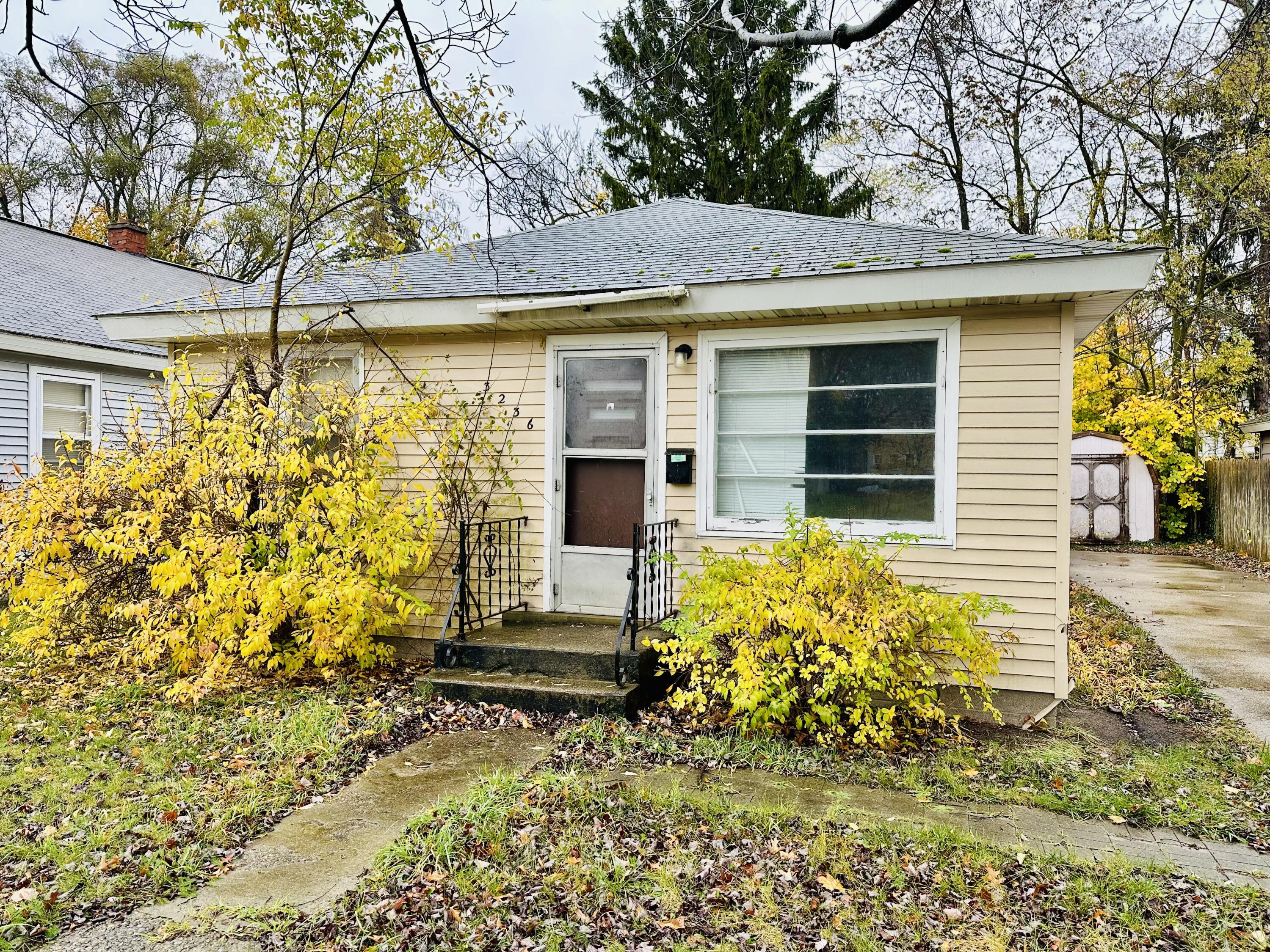 3236 8th Street