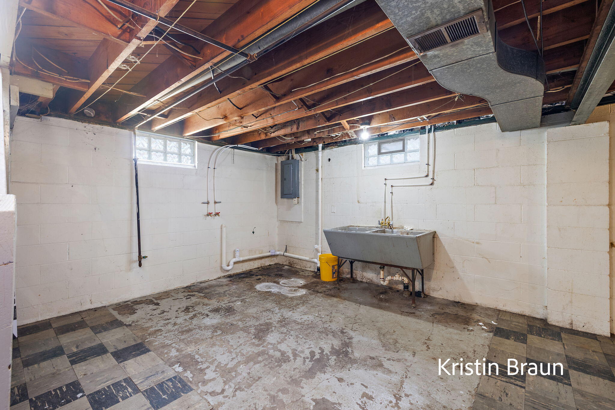 2901 Lemuel Street