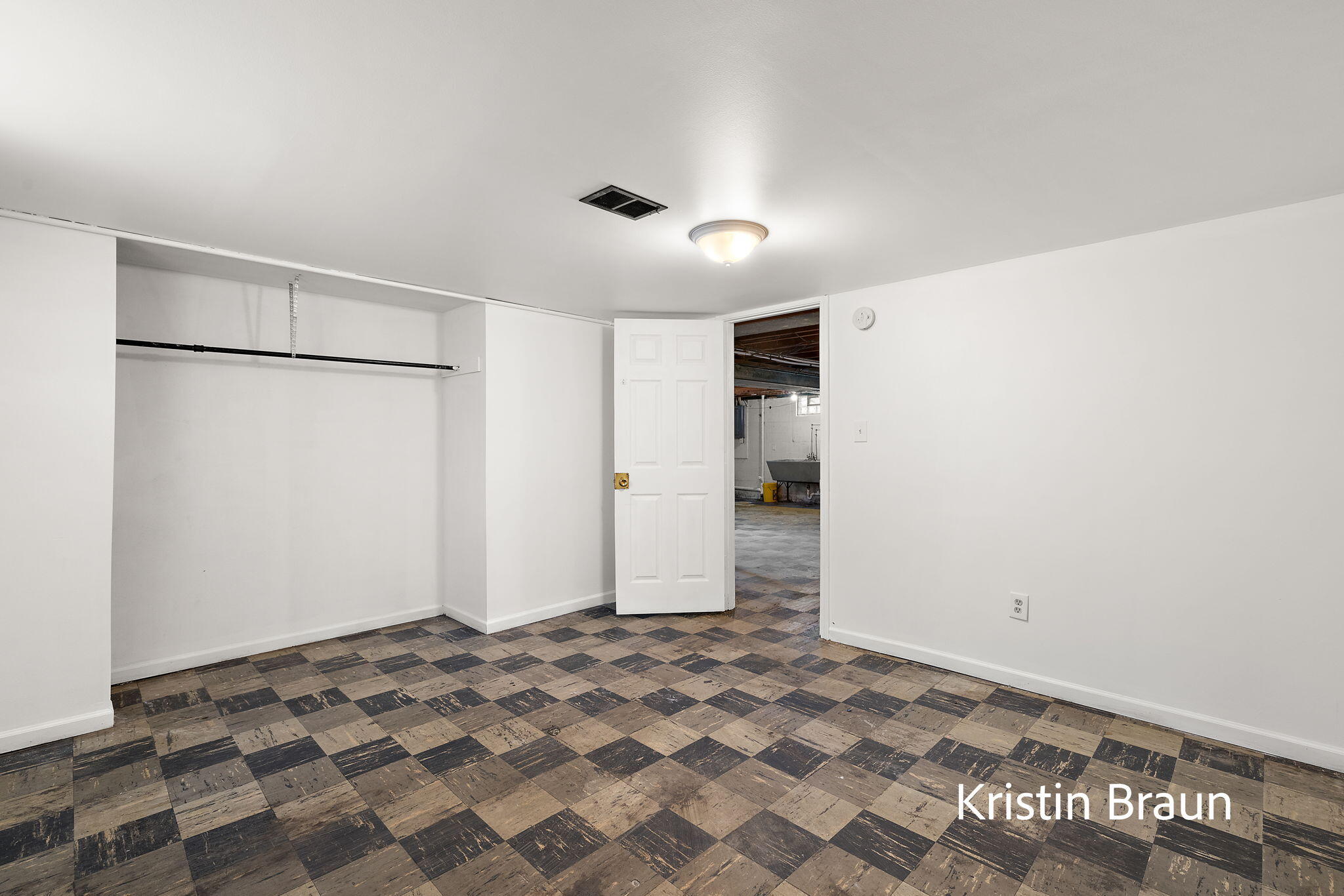2901 Lemuel Street
