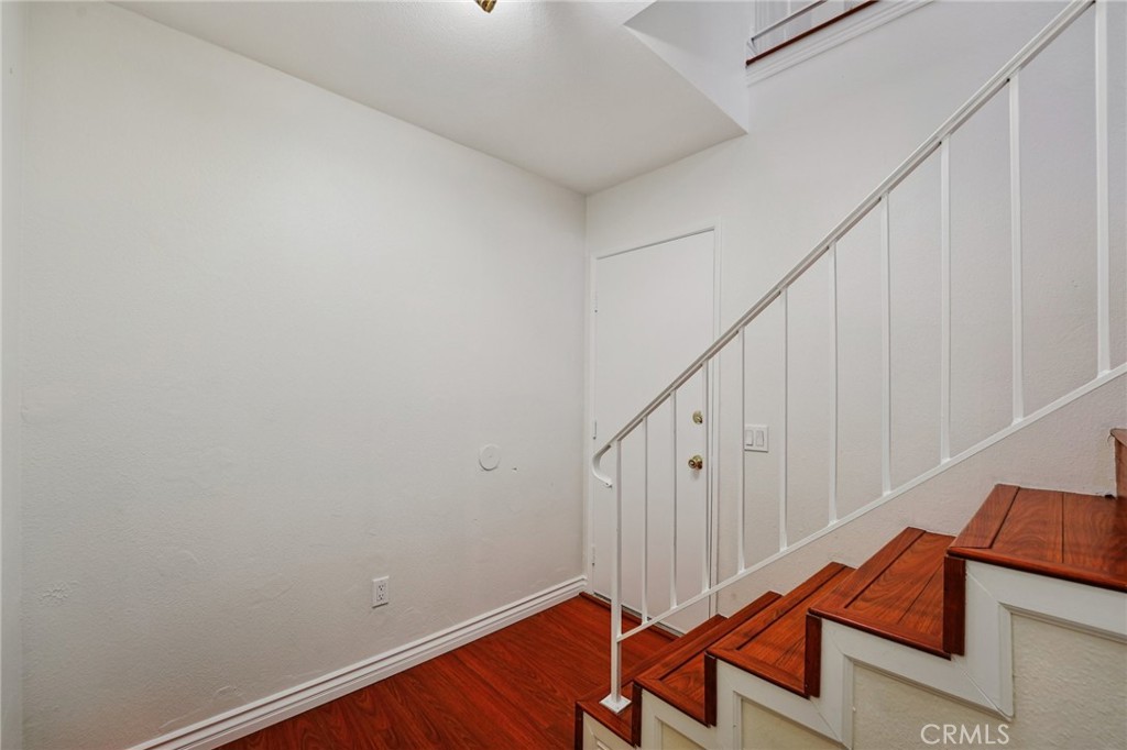 222 W Grove Street 4