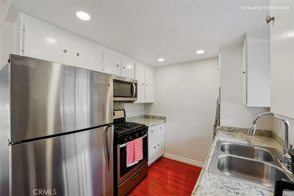 222 W Grove Street 4