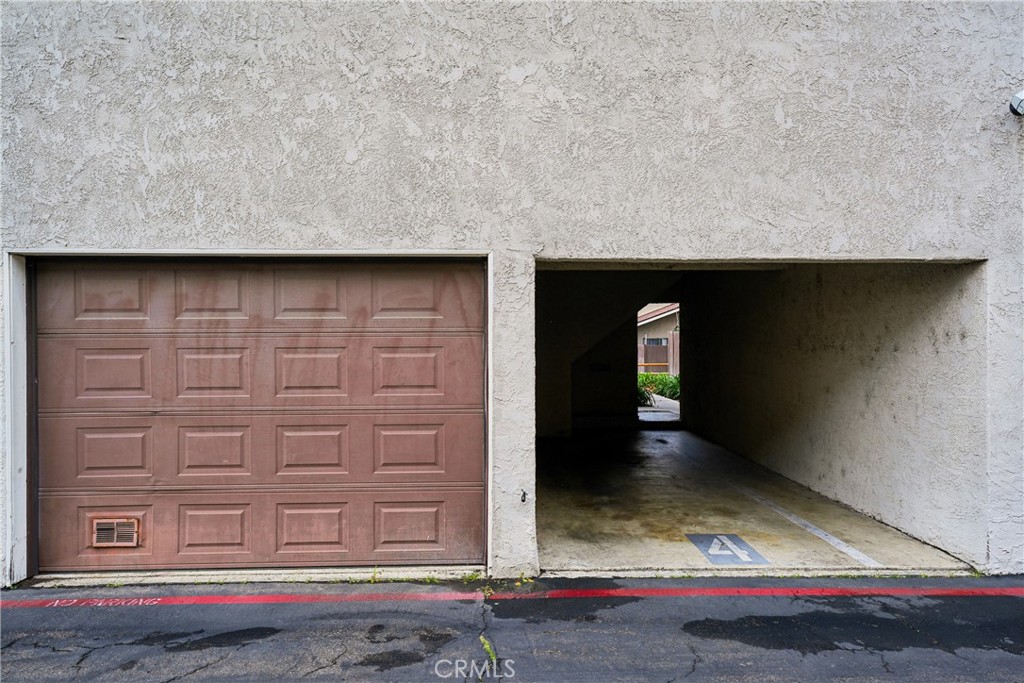 222 W Grove Street 4