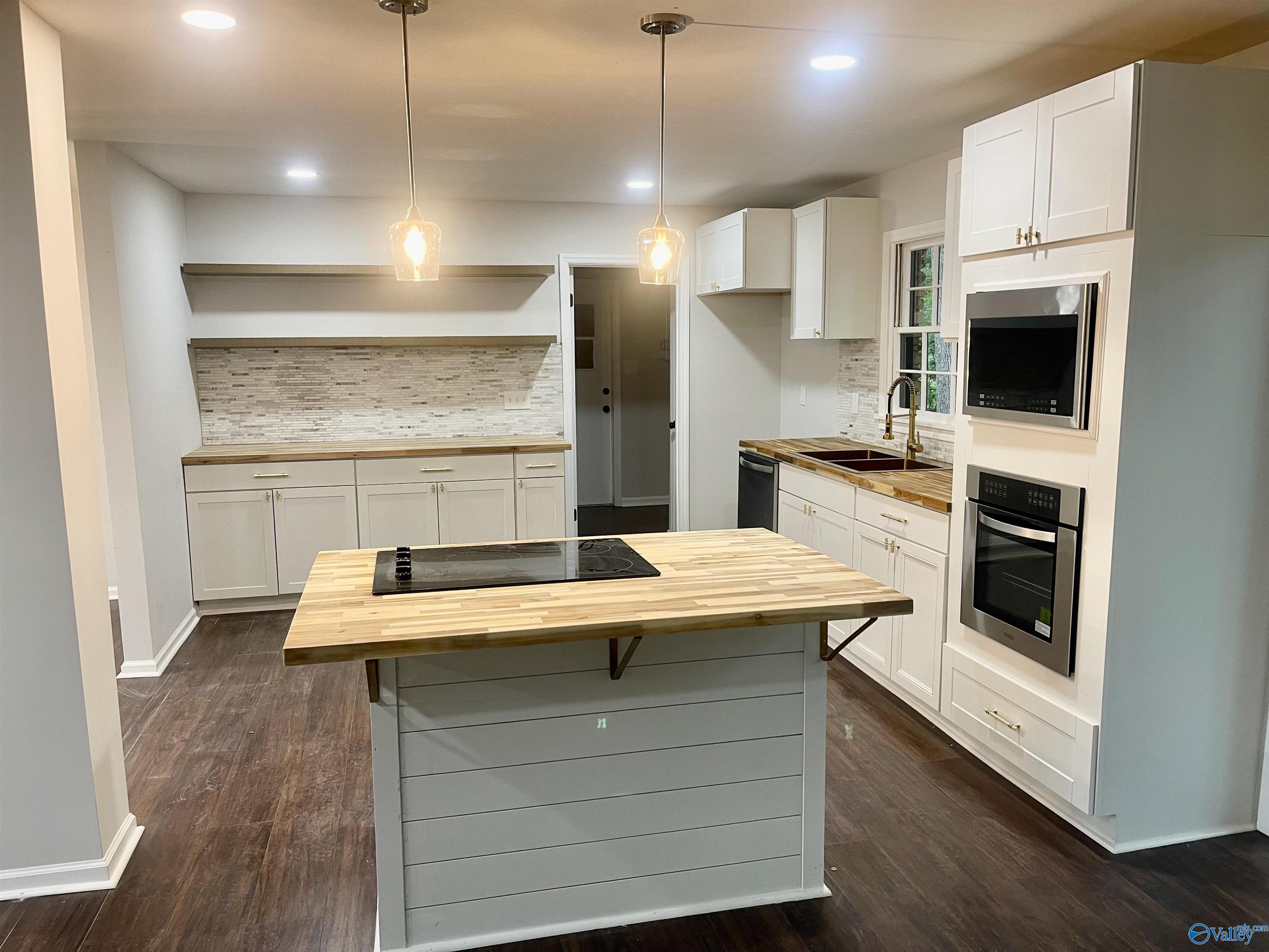 816 Annlau Avenue SE