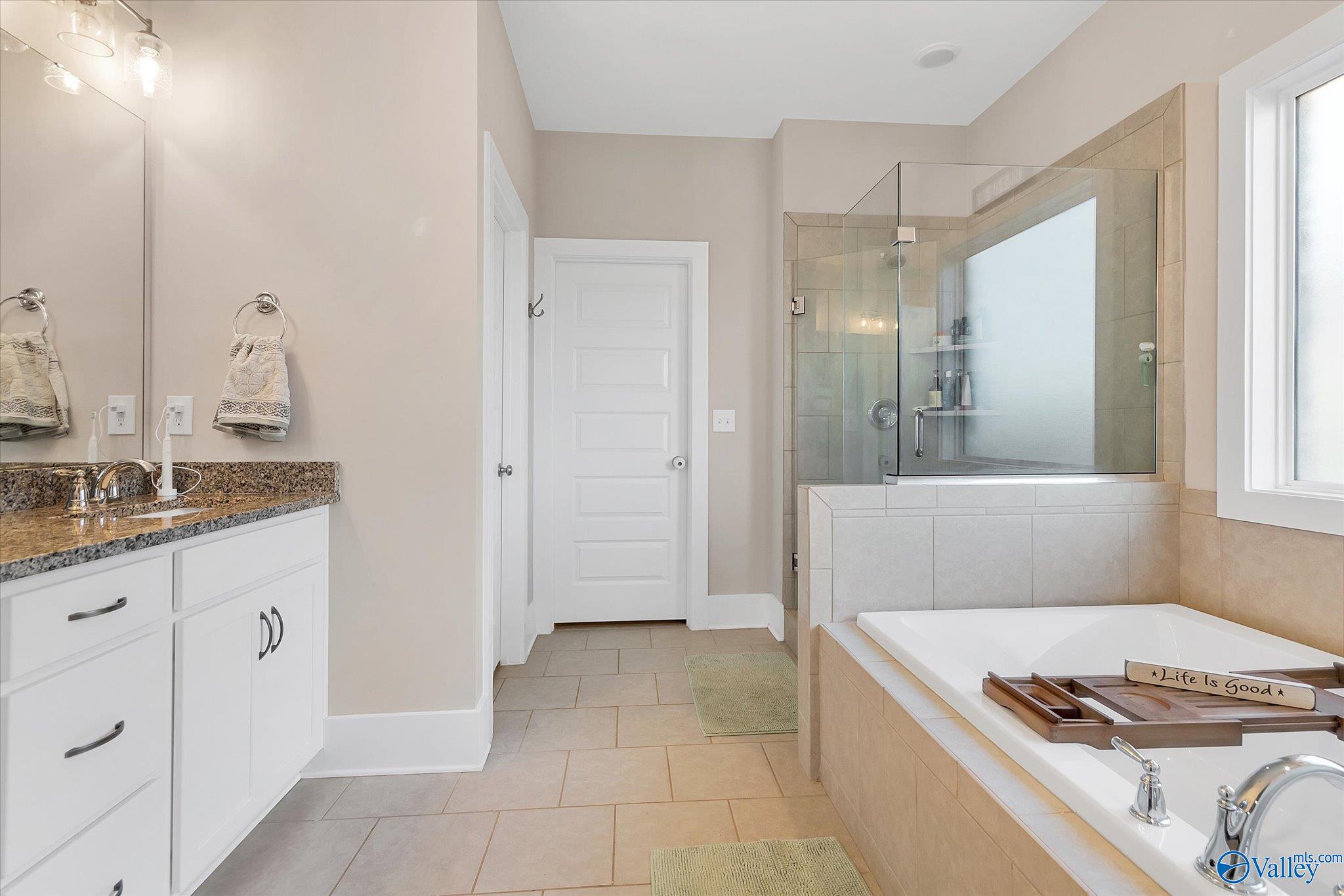 154 Slade Thomas Drive
