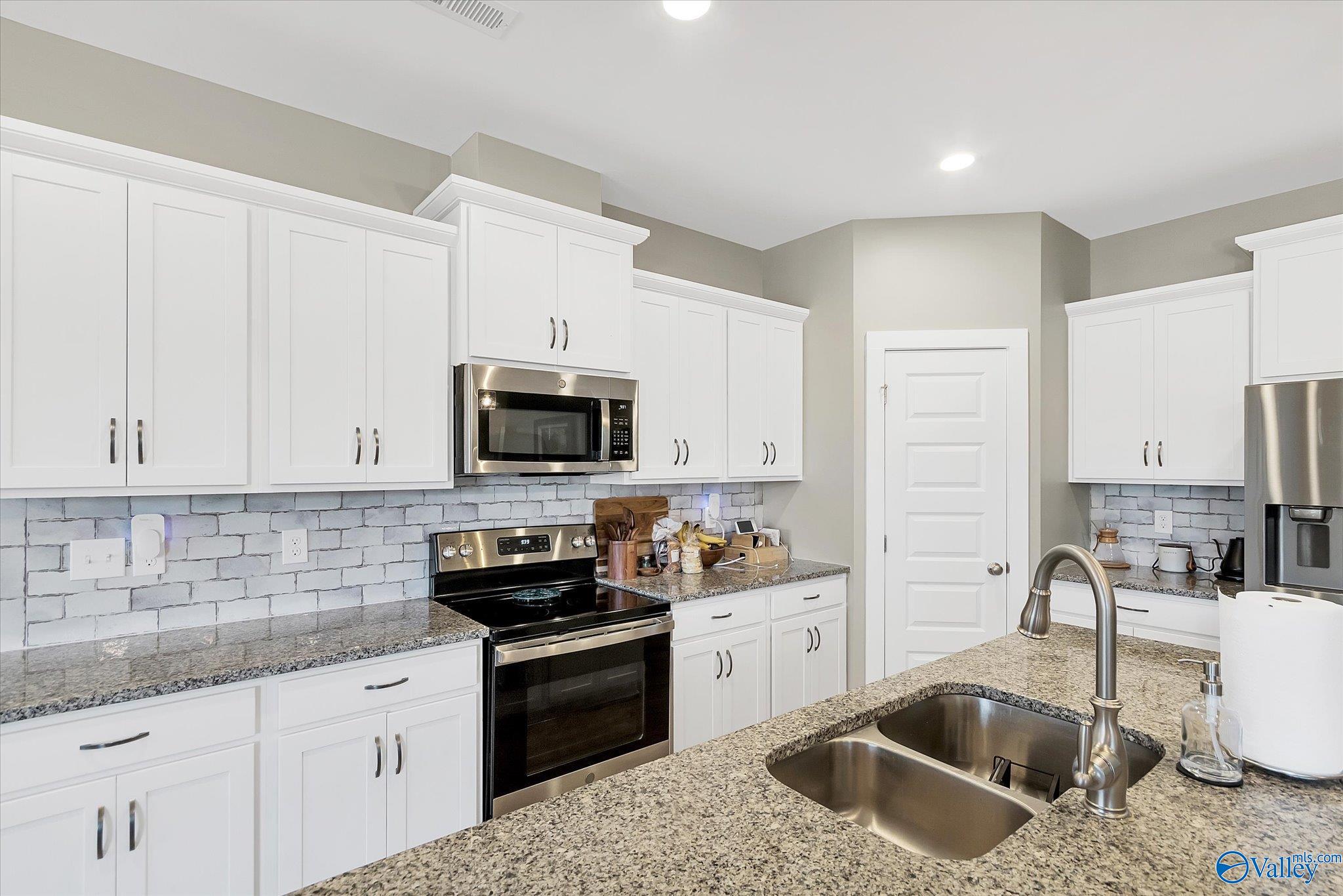 154 Slade Thomas Drive