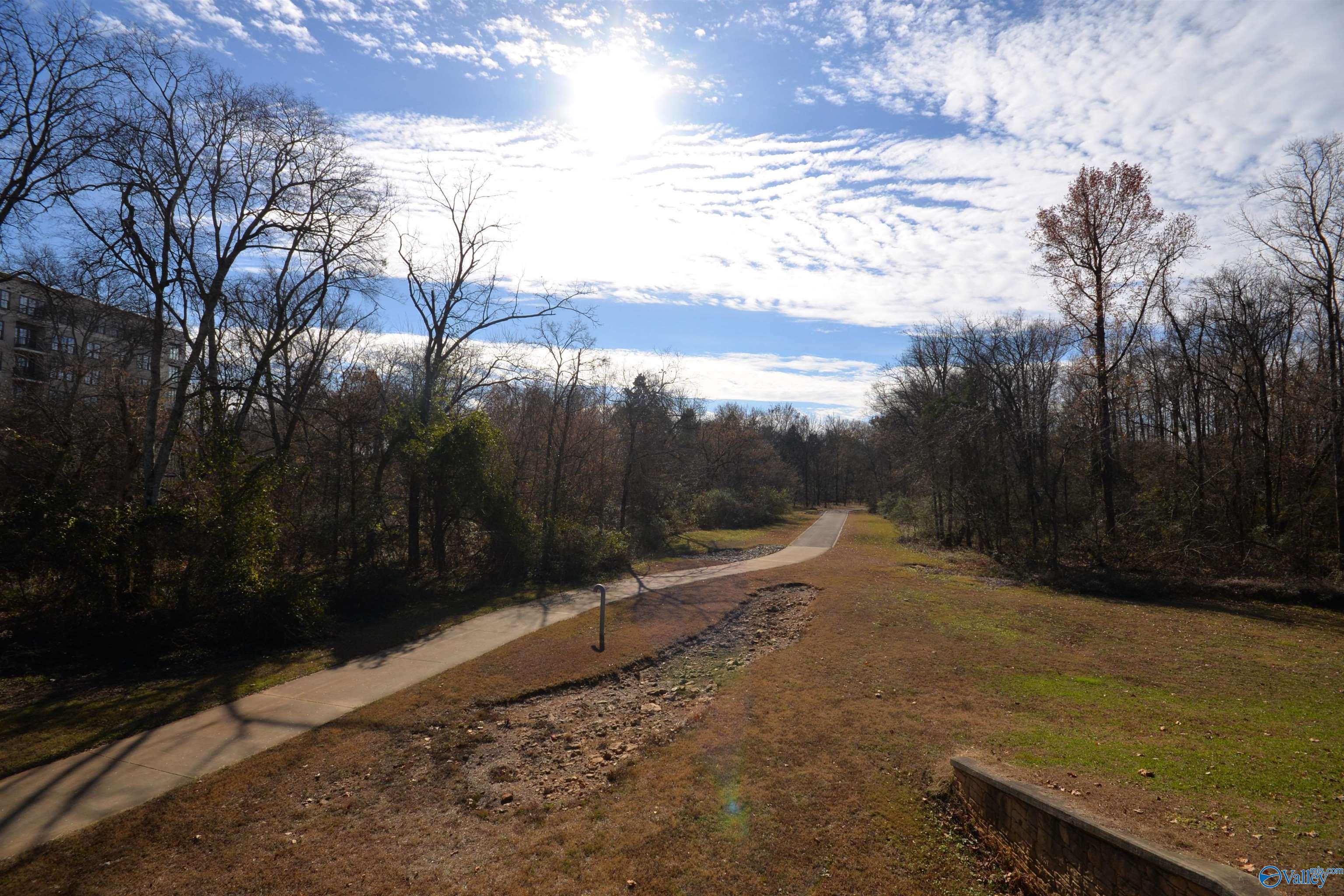 109 Hillcrest Avenue NW