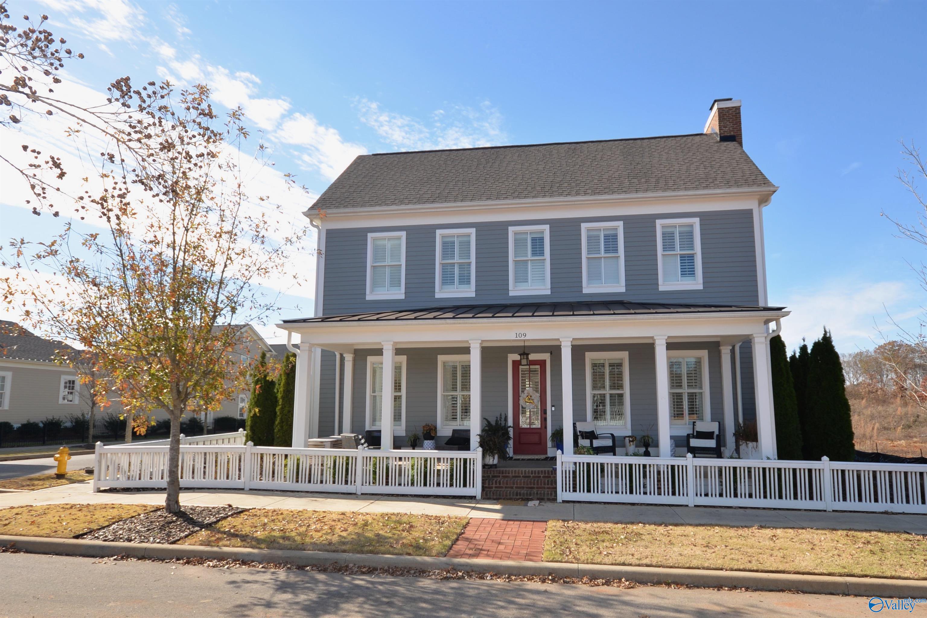 109 Hillcrest Avenue NW