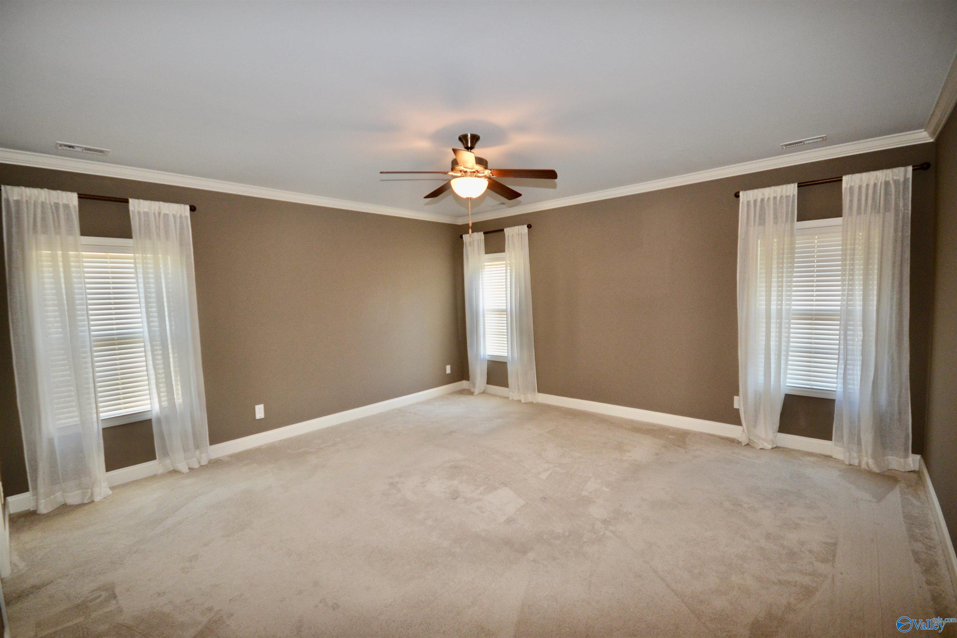 231 Trailing Creek Road NW