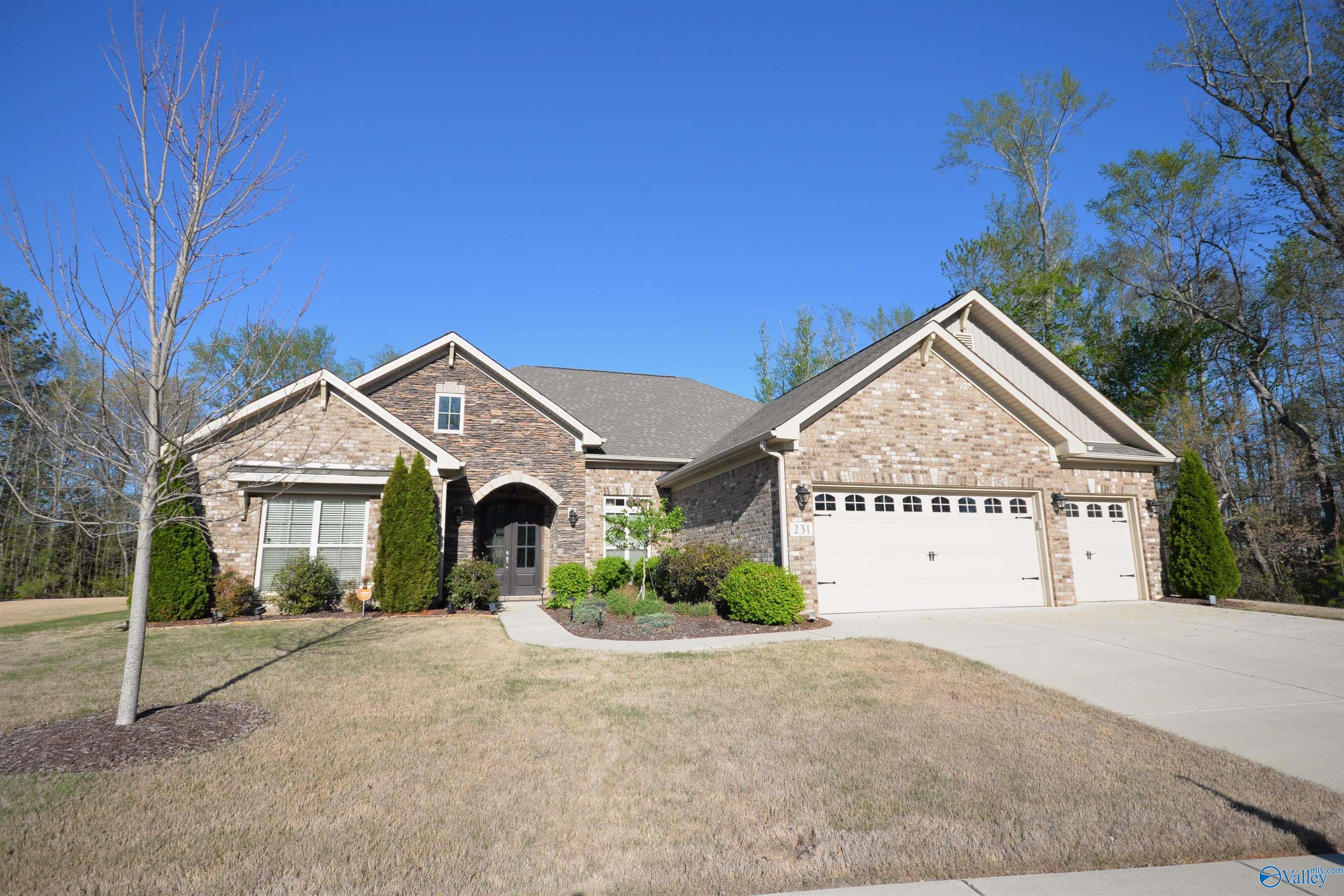 231 Trailing Creek Road NW
