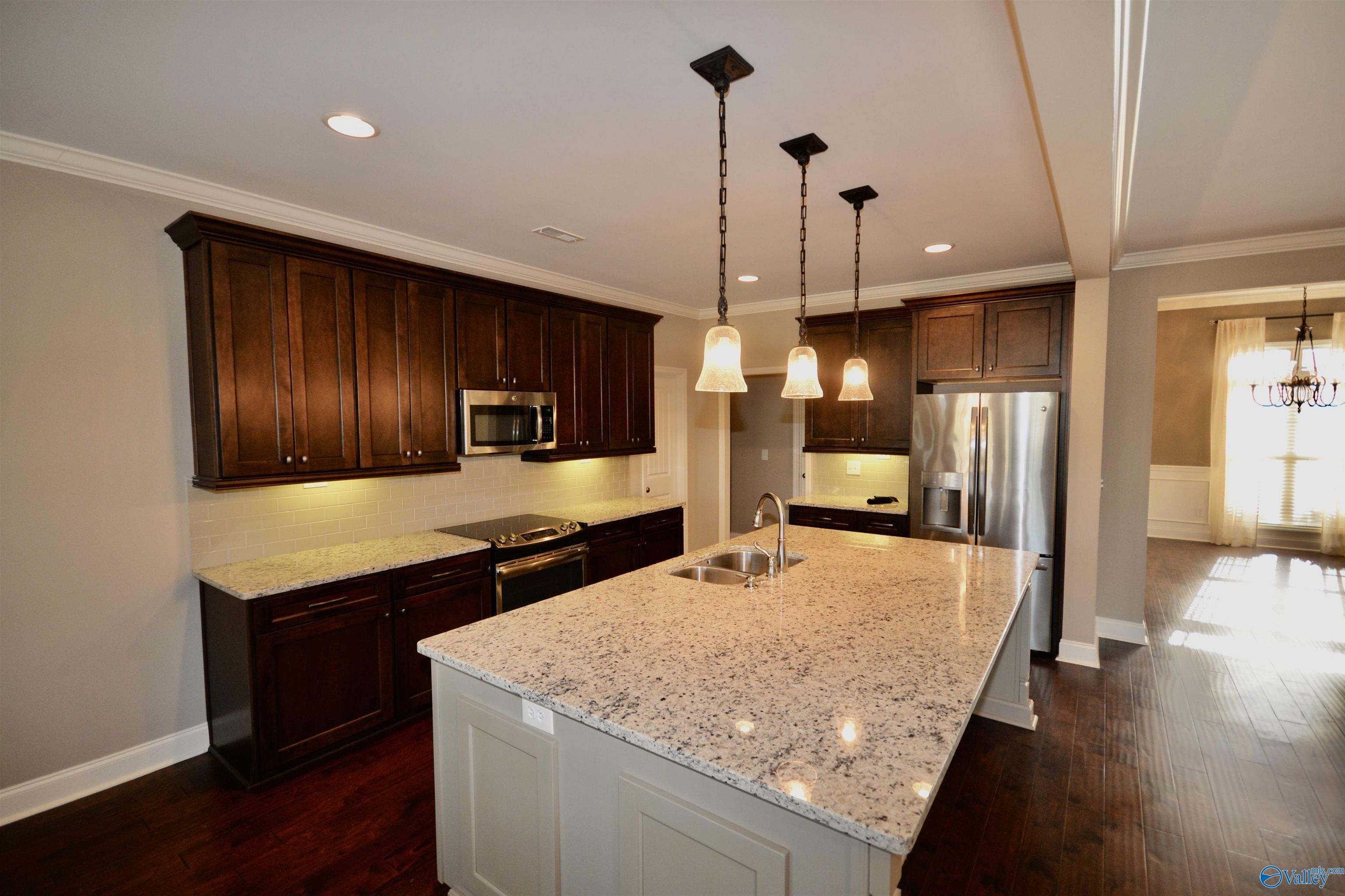 231 Trailing Creek Road NW