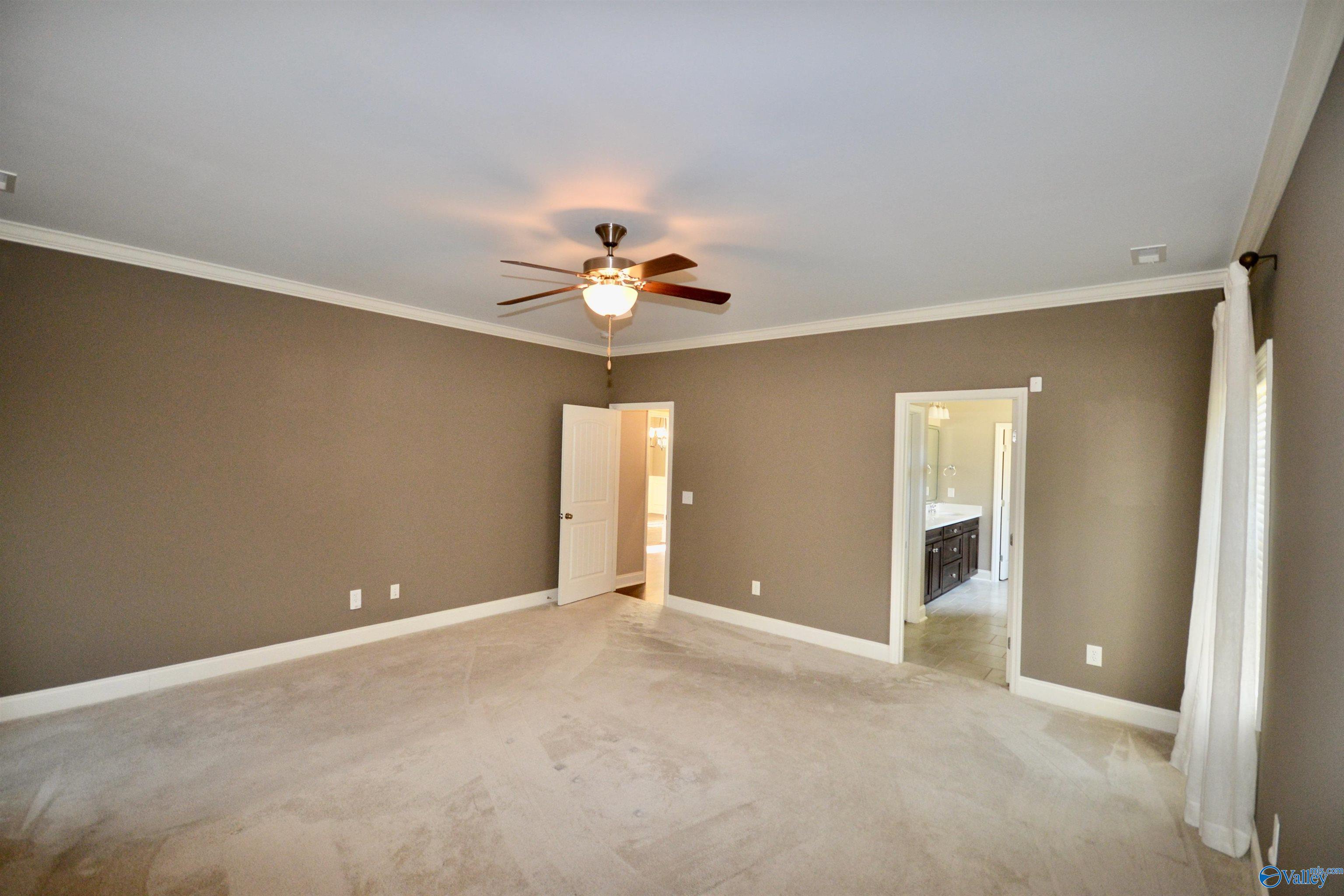 231 Trailing Creek Road NW