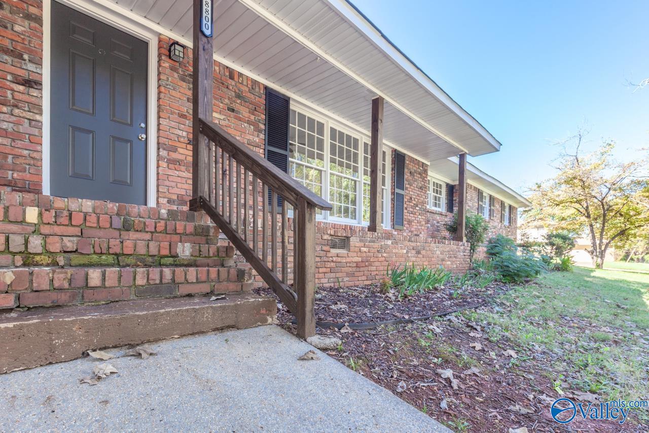 8800 Bridlewood Drive