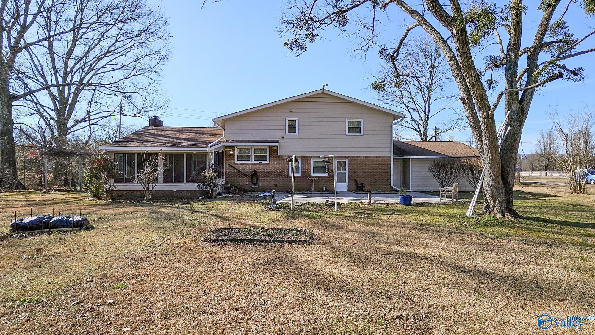 2423 Old Hwy 431
