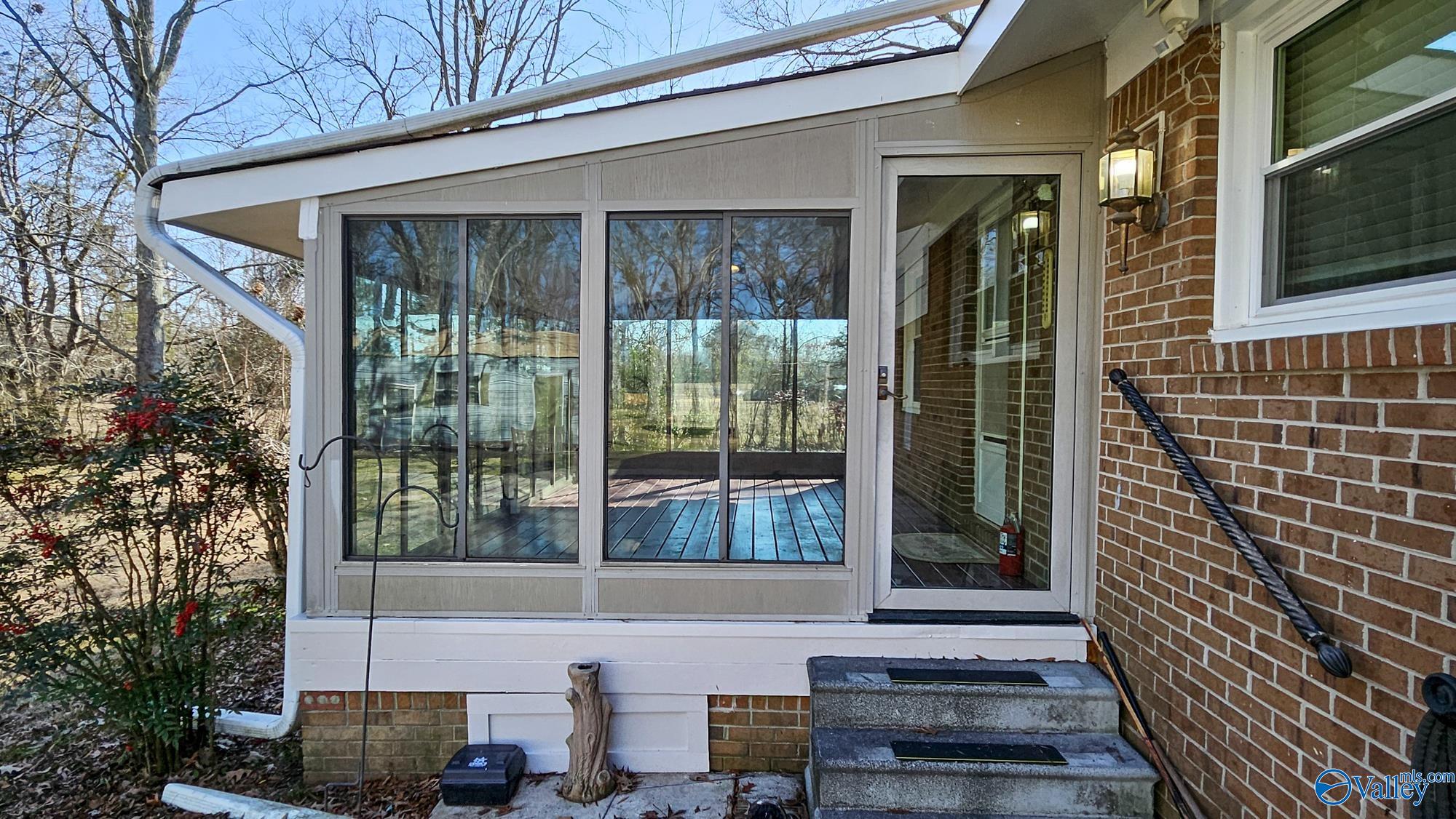 2423 Old Hwy 431
