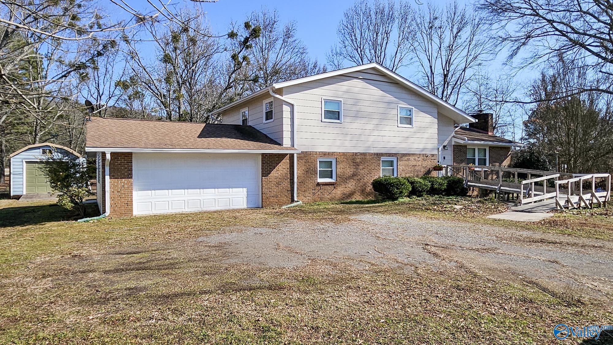 2423 Old Hwy 431