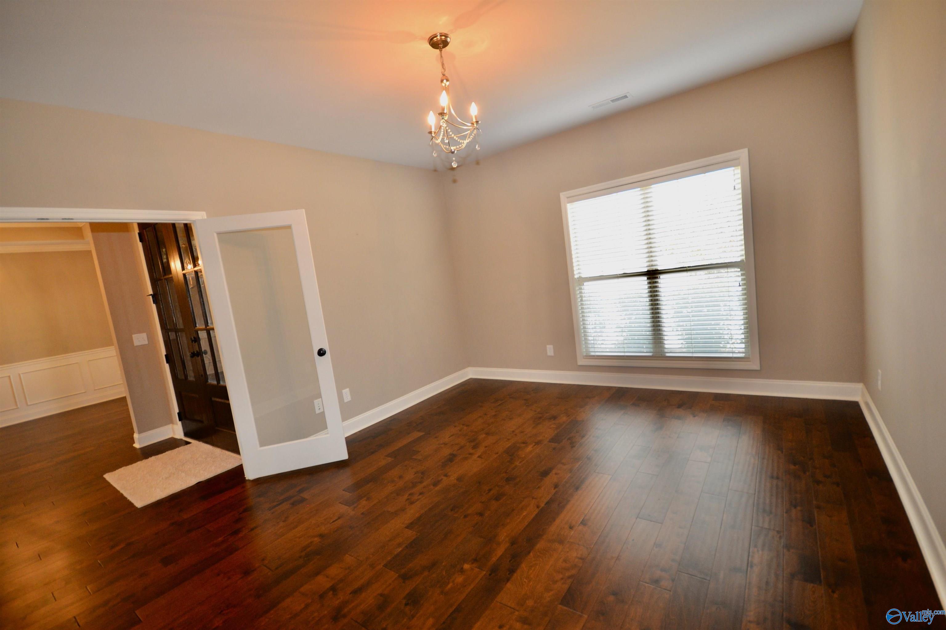 226 Trailing Creek Road NW