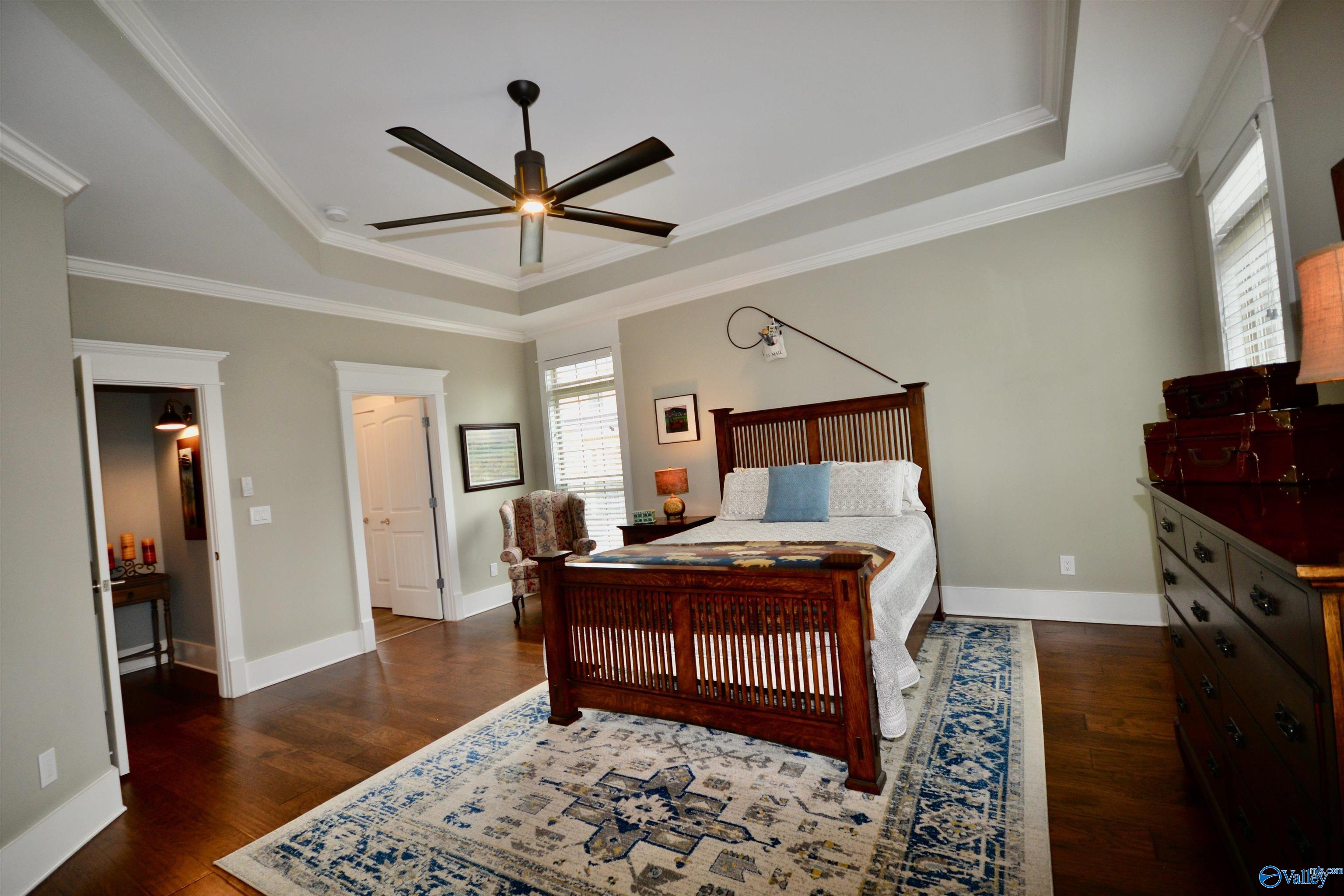 25 Ridge Bluff Circle SE