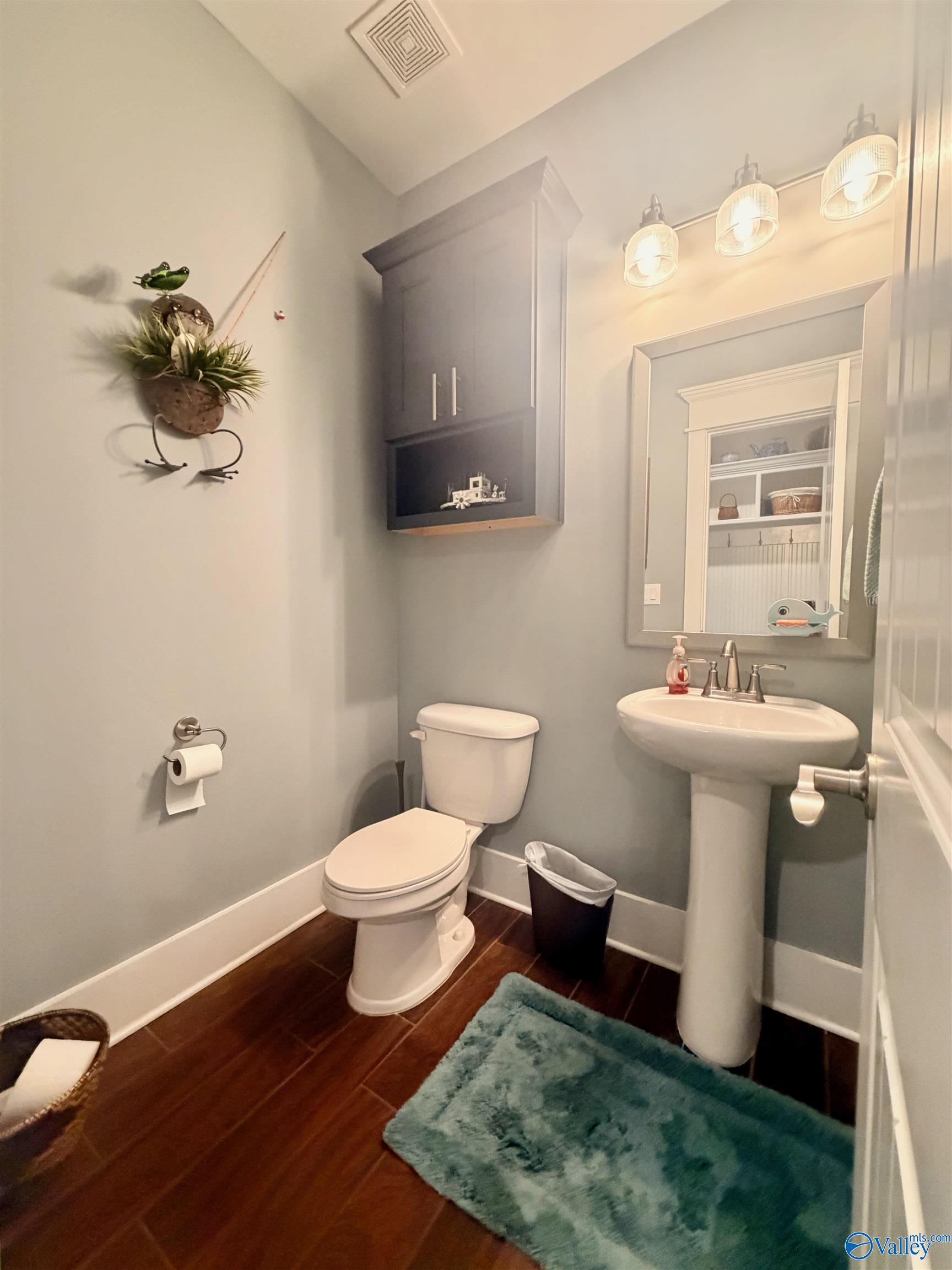 25 Ridge Bluff Circle SE