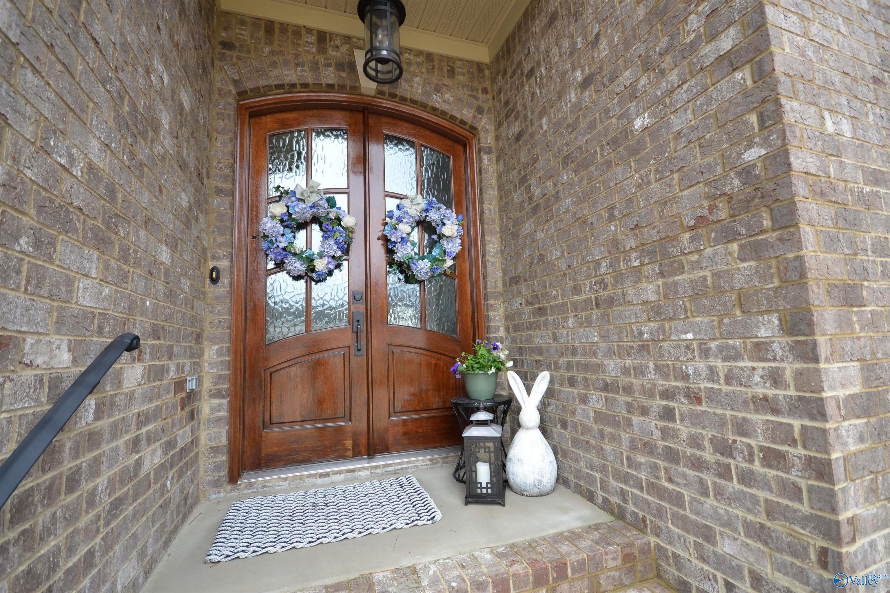 25 Ridge Bluff Circle SE