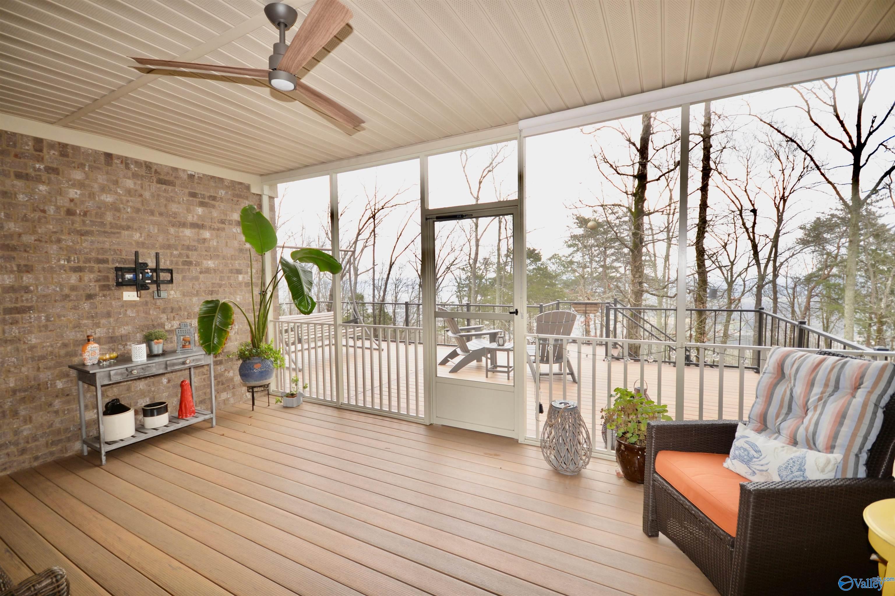 25 Ridge Bluff Circle SE