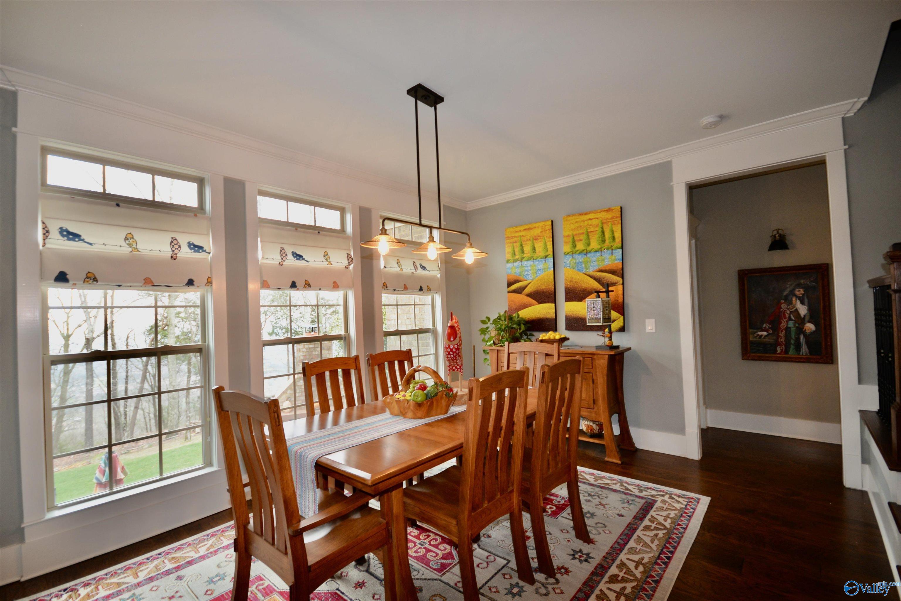 25 Ridge Bluff Circle SE