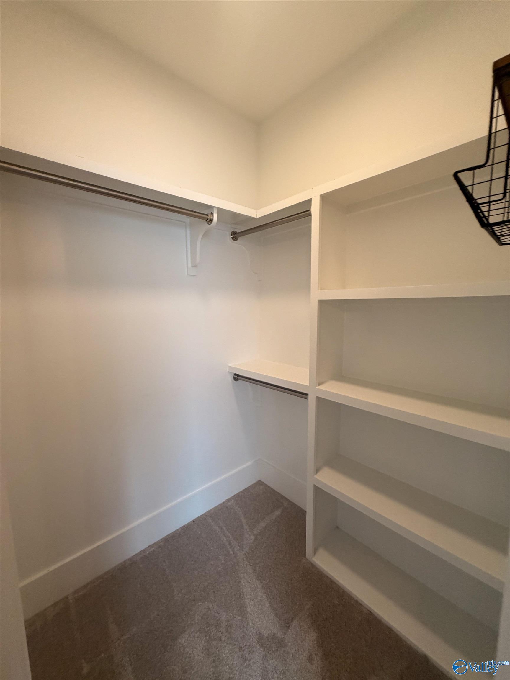 25 Ridge Bluff Circle SE