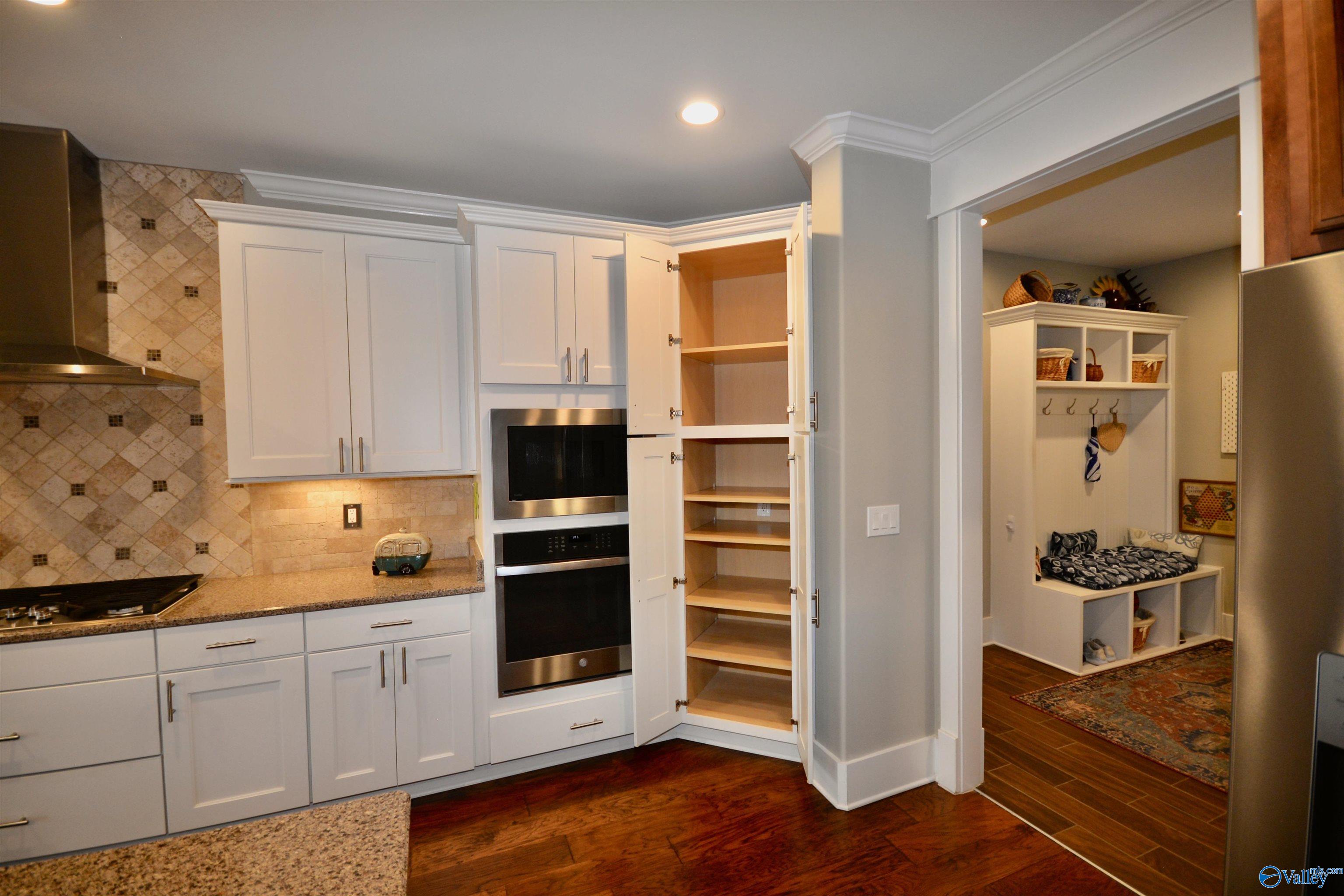 25 Ridge Bluff Circle SE