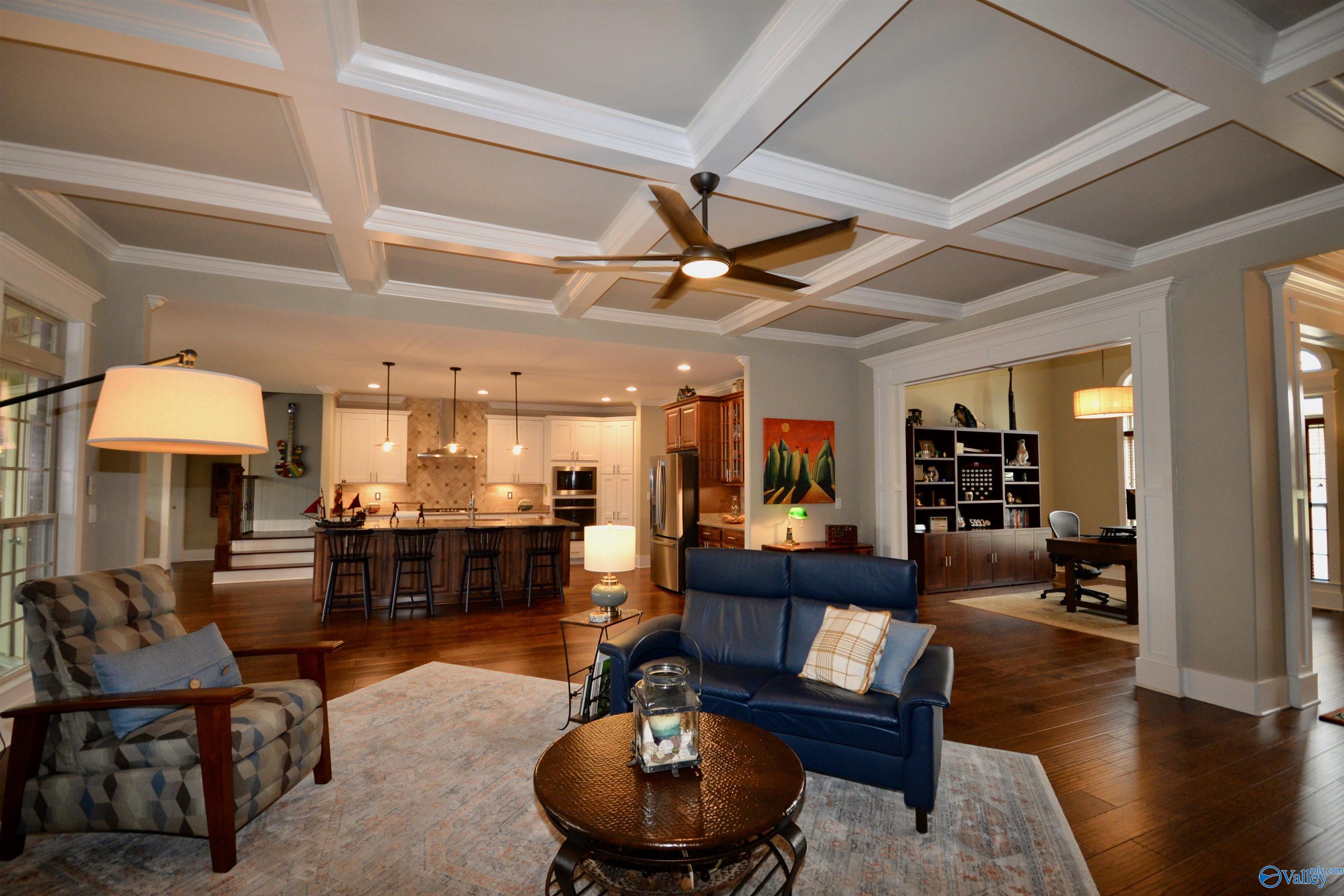 25 Ridge Bluff Circle SE