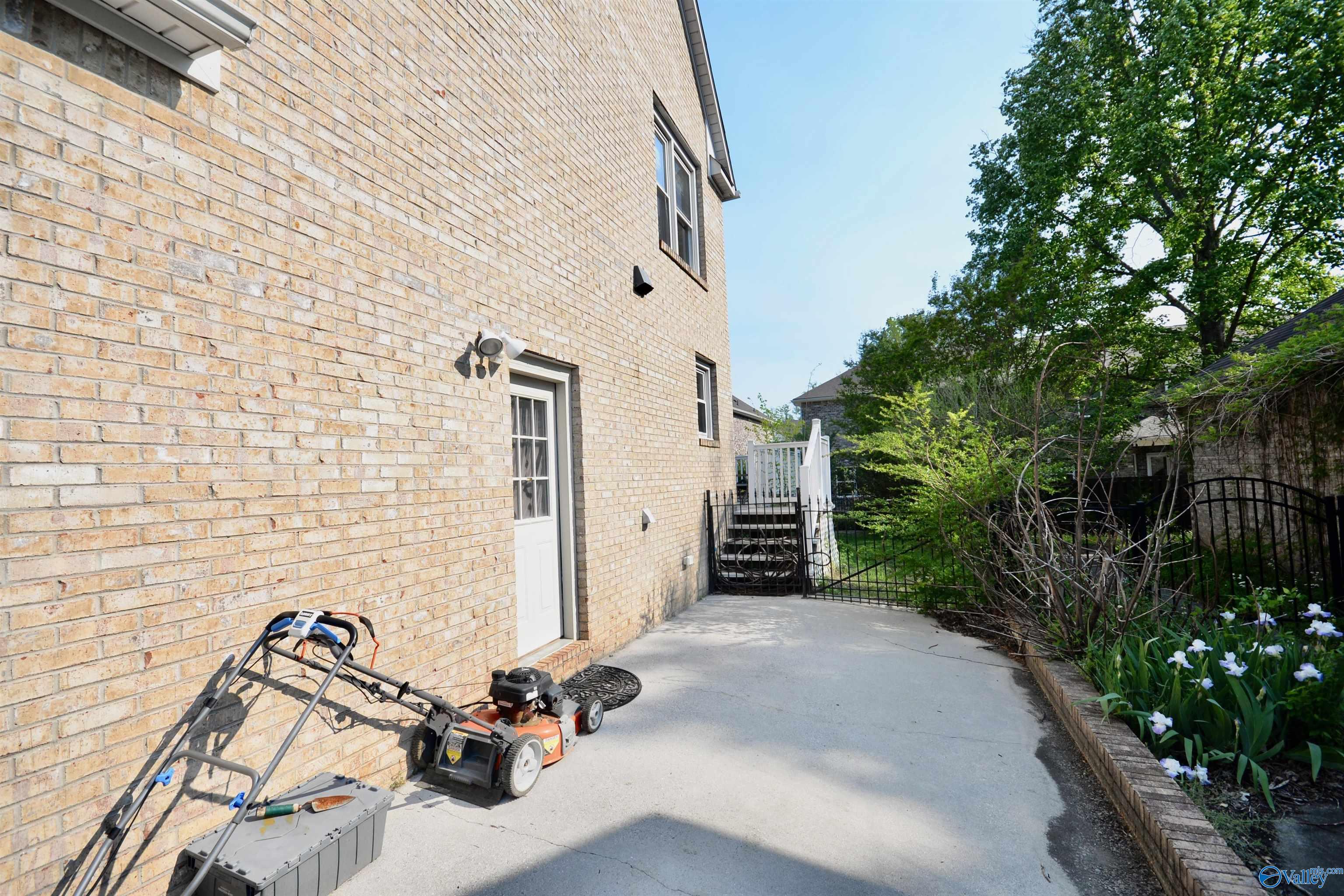 1818 Gallop Drive SE