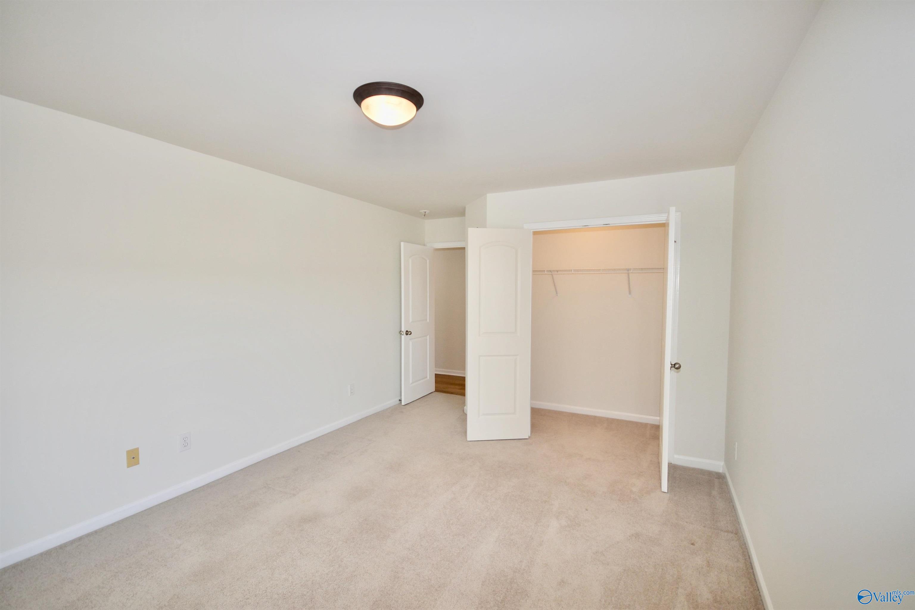 307 Acorn Grove Lane SW