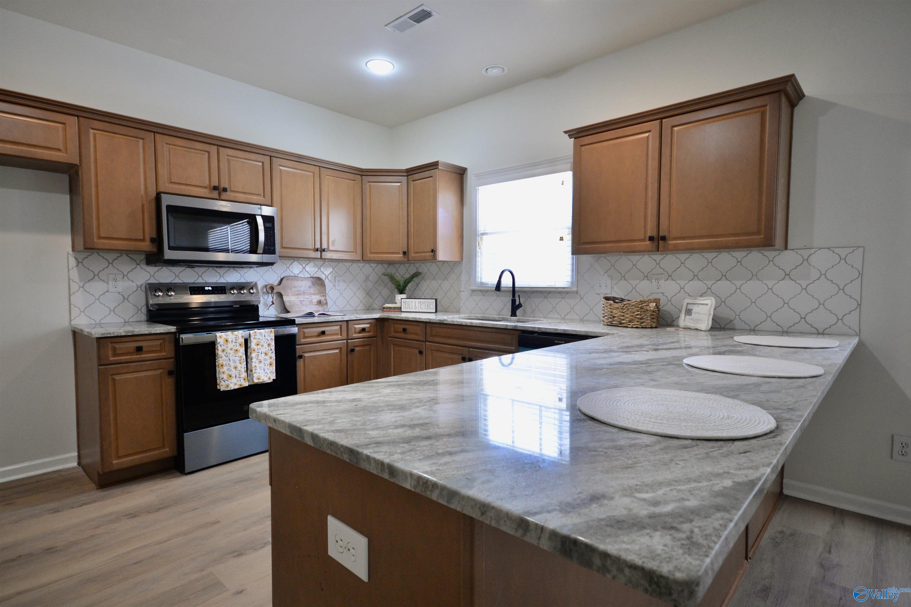 307 Acorn Grove Lane SW
