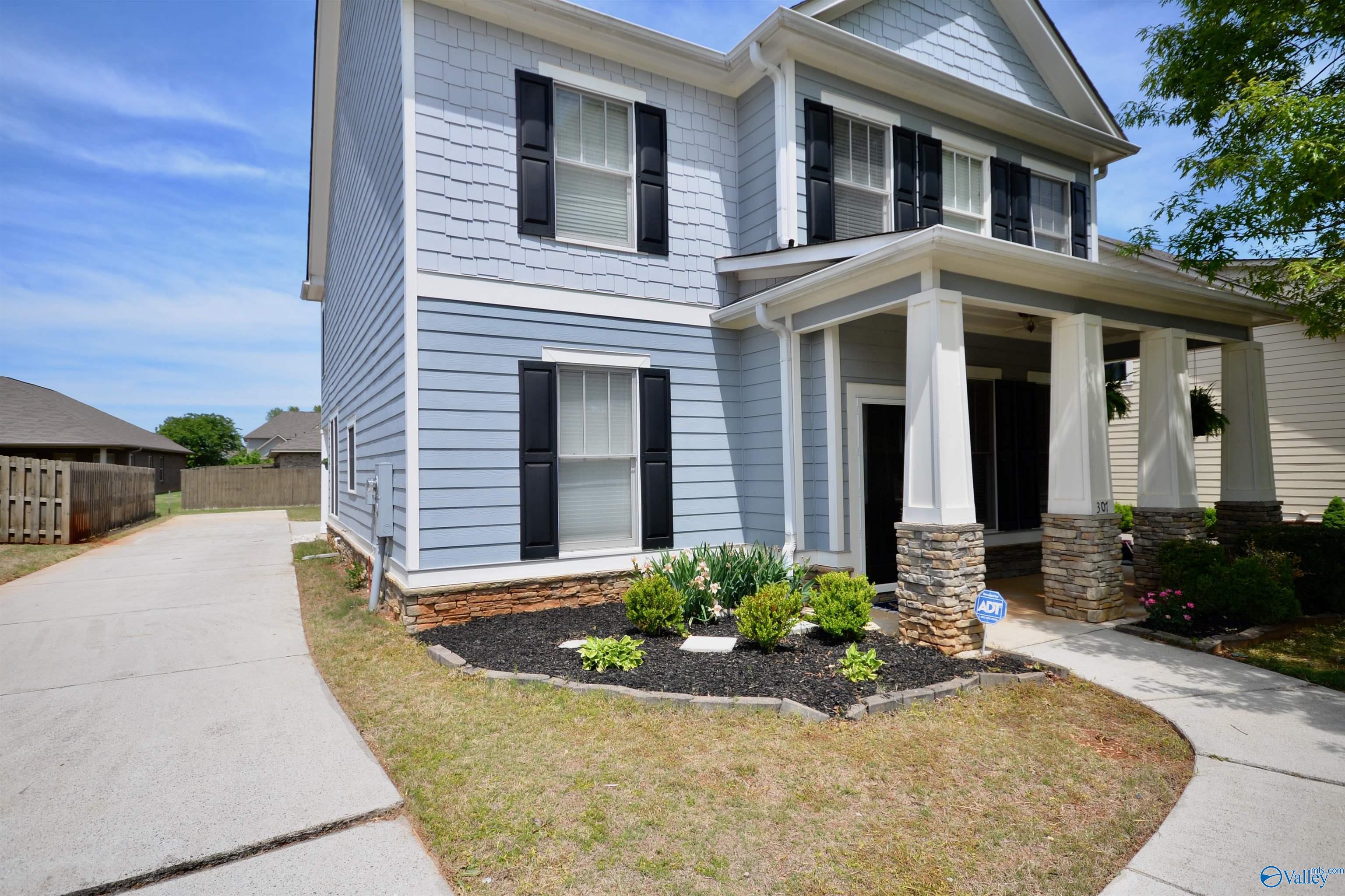 307 Acorn Grove Lane SW