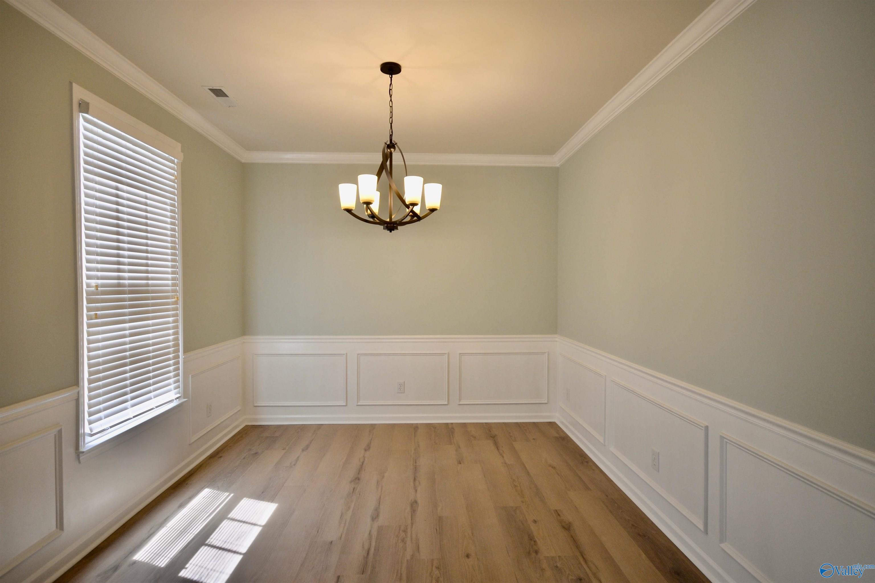 307 Acorn Grove Lane SW