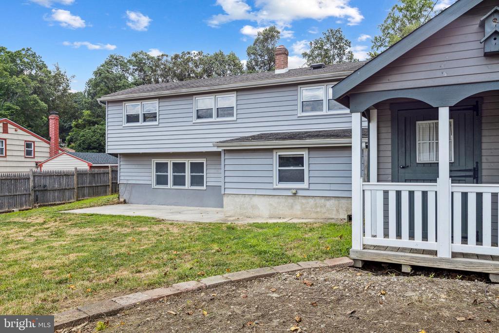 2108 PEACHTREE DRIVE