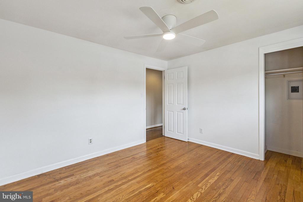 2108 PEACHTREE DRIVE