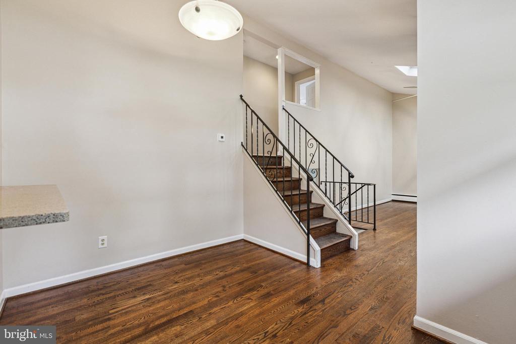 2108 PEACHTREE DRIVE
