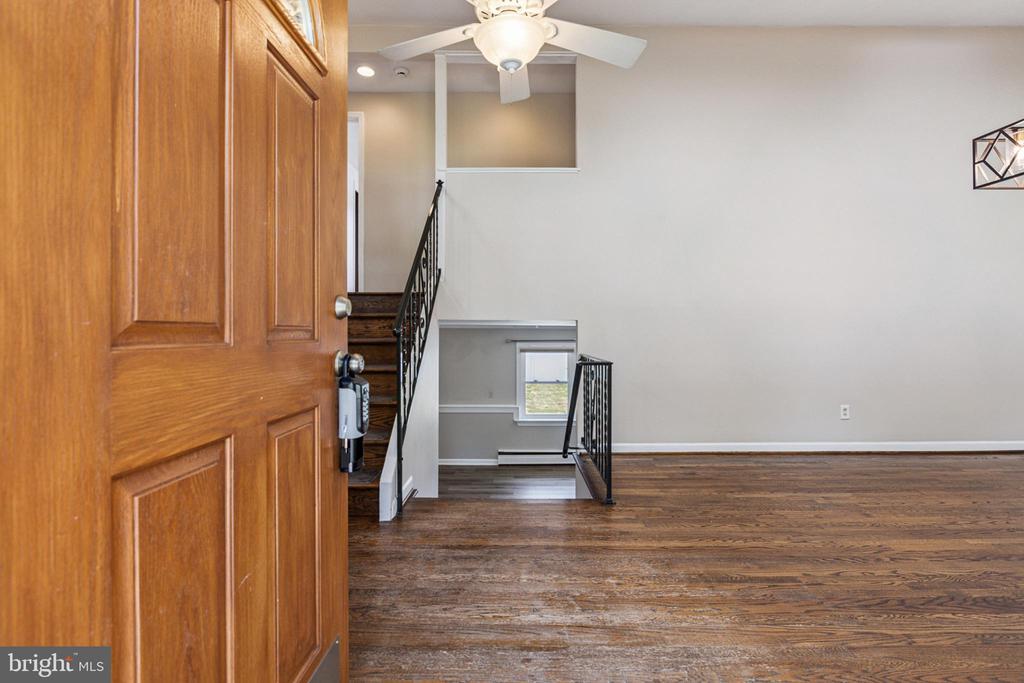 2108 PEACHTREE DRIVE