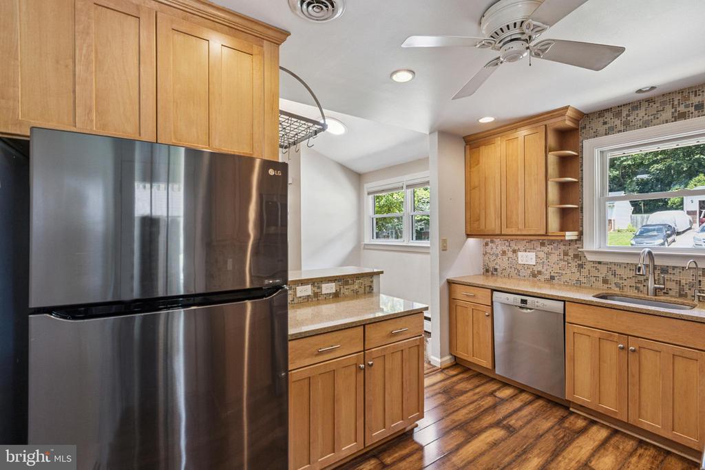 2108 PEACHTREE DRIVE