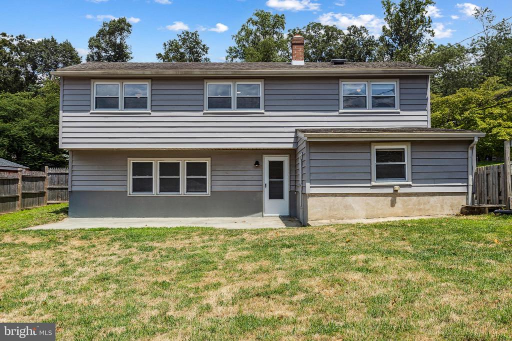 2108 PEACHTREE DRIVE